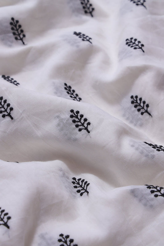 AIzaSyBcstauz-XMPRhEY21AUzeo032pxrXB5Ug - Black Thread Leafy Embroidery On White Pure Mul Cotton Fabric