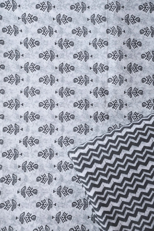 AIzaSyBcstauz-XMPRhEY21AUzeo032pxrXB5Ug - Grey And White Pure Cotton Unstitched Suit Set (2 Piece)