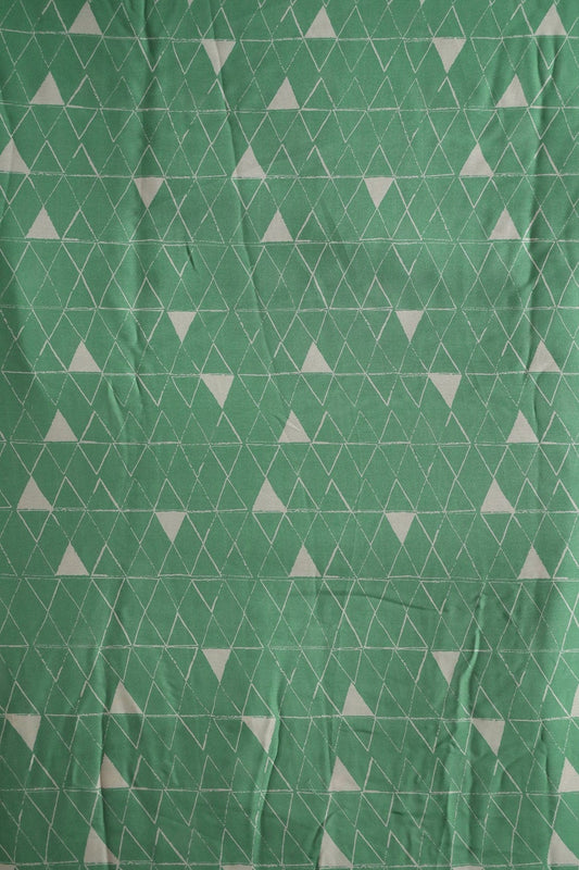 AIzaSyBcstauz-XMPRhEY21AUzeo032pxrXB5Ug - Green And Cream Geometric Pattern Digital Print On Georgette Satin Fabric