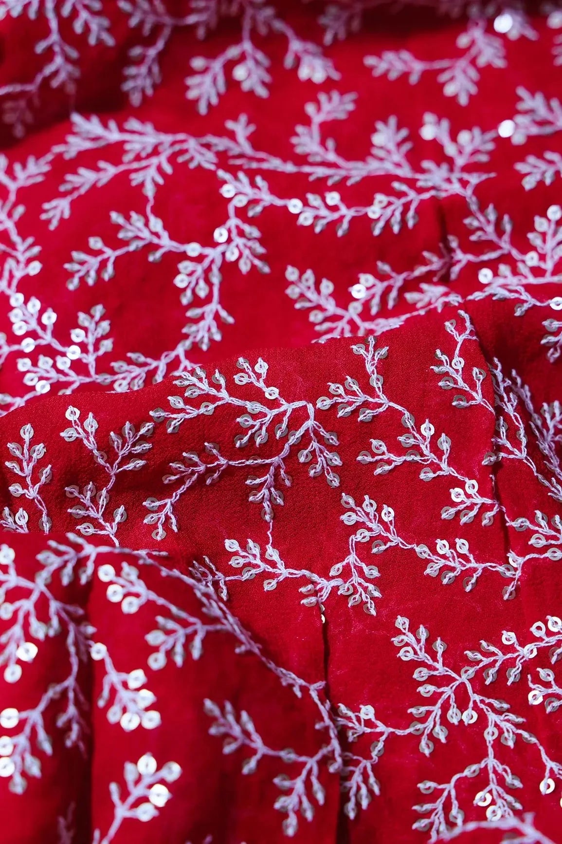 AIzaSyBcstauz-XMPRhEY21AUzeo032pxrXB5Ug - 1.70 Meter Cut Piece Of White Thread With Gold Sequins Leafy Embroidery On Red Georgette Fabric