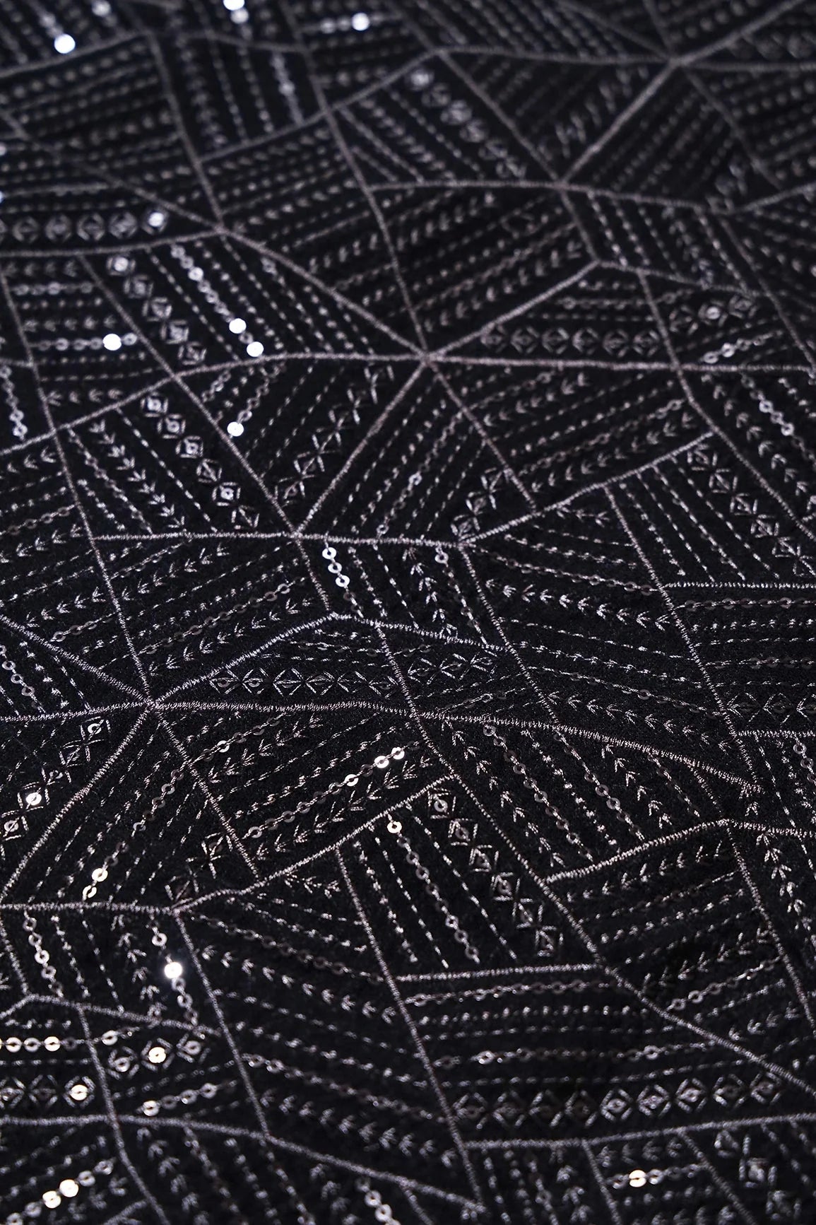 AIzaSyBcstauz-XMPRhEY21AUzeo032pxrXB5Ug - 3.50 Meter Cut Piece Of Black Thread With Sequins Geometric Embroidery Work On Black Velvet Fabric
