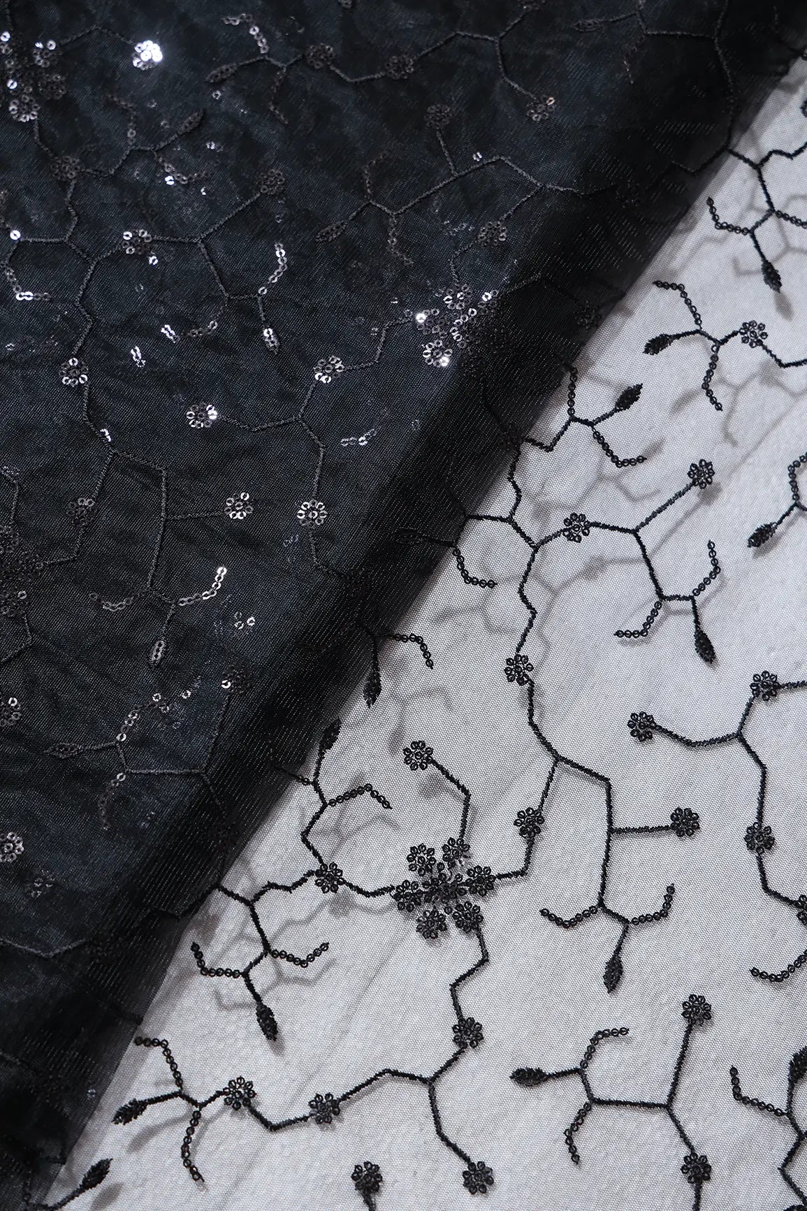 AIzaSyBcstauz-XMPRhEY21AUzeo032pxrXB5Ug - Beautiful Black Sequins Small Floral Embroidery On Black Soft Net Fabric