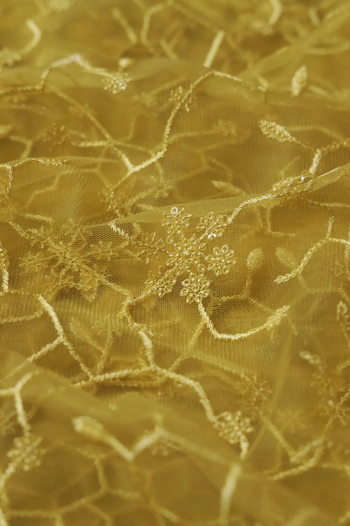 AIzaSyBcstauz-XMPRhEY21AUzeo032pxrXB5Ug - Beautiful Yellow Sequins Small Floral Embroidery On Yellow Soft Net Fabric
