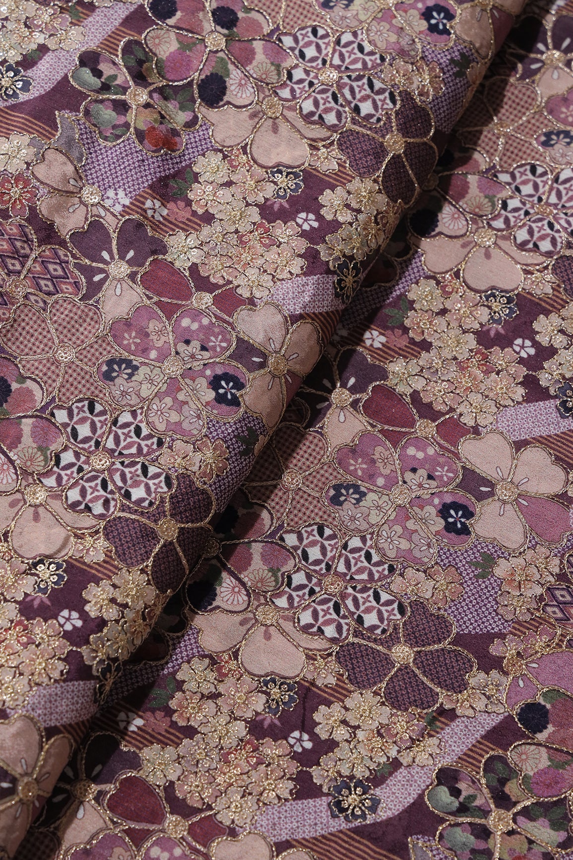 AIzaSyBcstauz-XMPRhEY21AUzeo032pxrXB5Ug - Floral Position Print On Sequins Embroidery Mauve Viscose Chinnon Chiffon Fabric