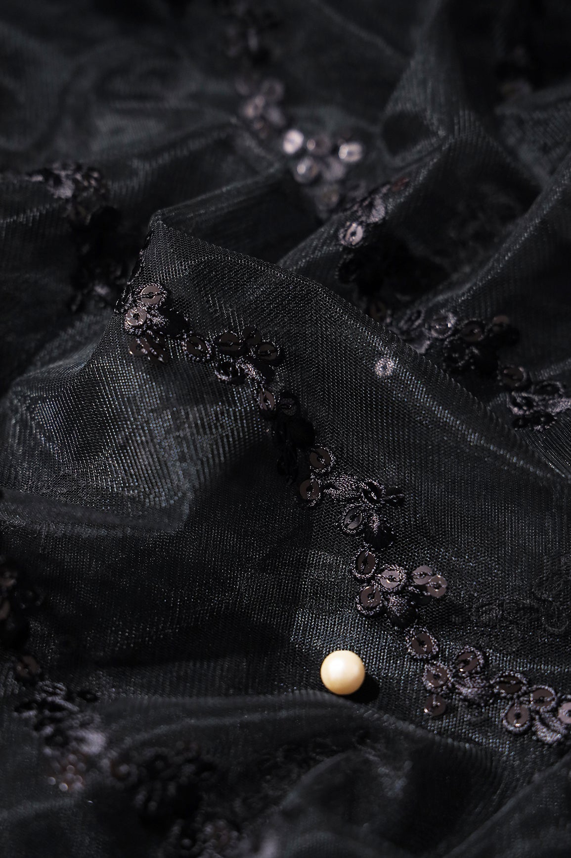AIzaSyBcstauz-XMPRhEY21AUzeo032pxrXB5Ug - Black Thread With Sequins Strip Embroidery Work On Black Soft Net Fabric