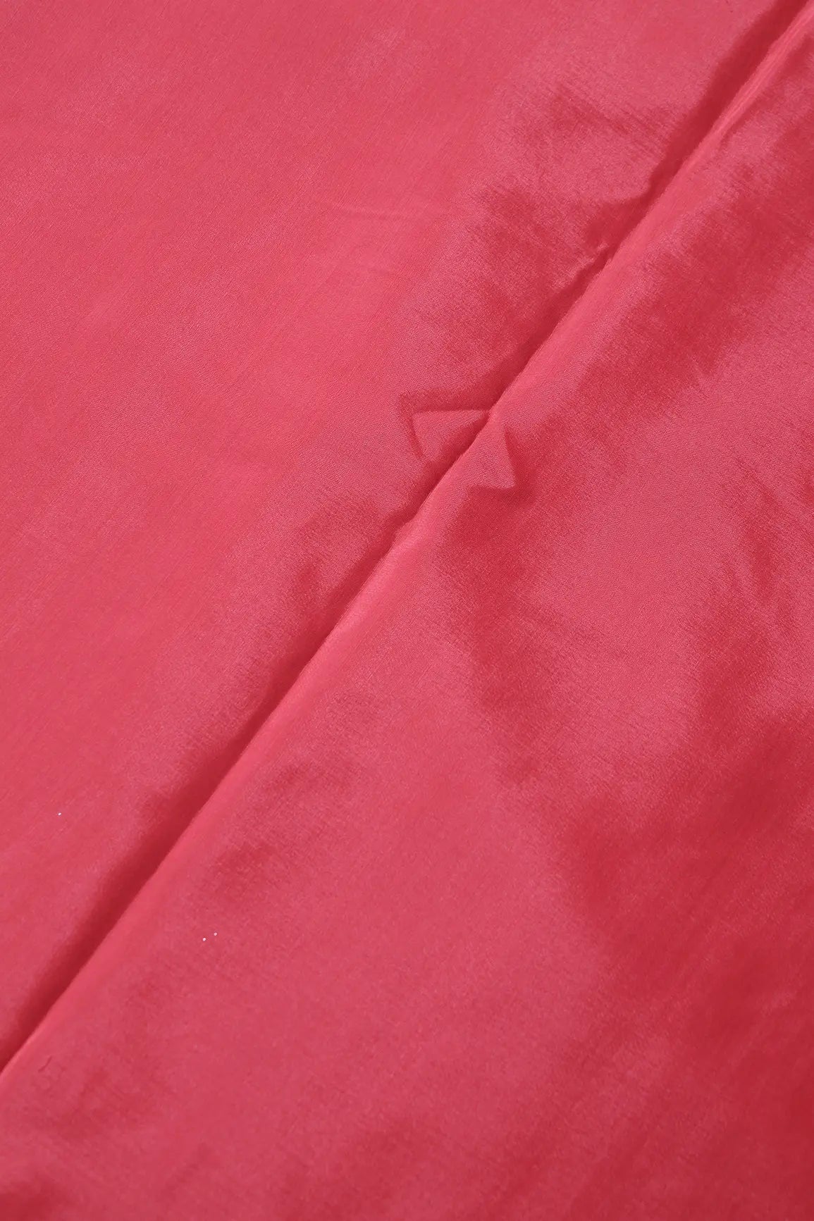 AIzaSyBcstauz-XMPRhEY21AUzeo032pxrXB5Ug - Bright Red Dyed Santoon Fabric