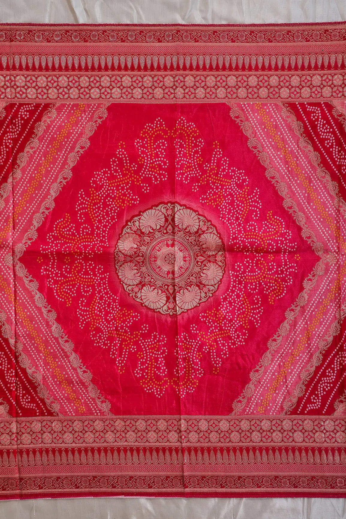 AIzaSyBcstauz-XMPRhEY21AUzeo032pxrXB5Ug - Fuchsia Pure Viscose Dola Silk Jacquard Print Dupatta