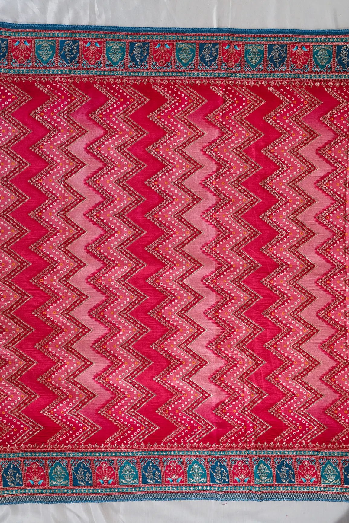 AIzaSyBcstauz-XMPRhEY21AUzeo032pxrXB5Ug - Fuchsia Pure Viscose Dola Silk Jacquard Print Dupatta