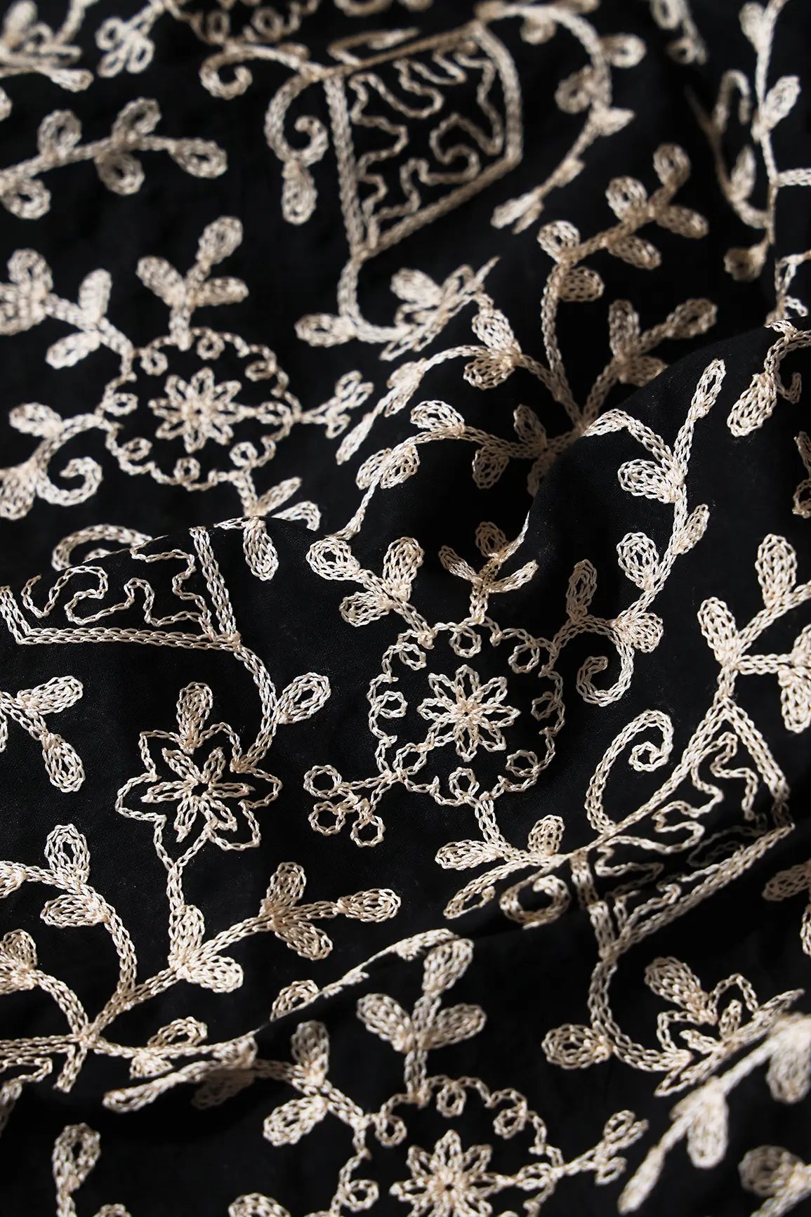 AIzaSyBcstauz-XMPRhEY21AUzeo032pxrXB5Ug - 2 Meter Cut Piece Of Cream Thread Floral Embroidery Work On Black Cotton Fabric
