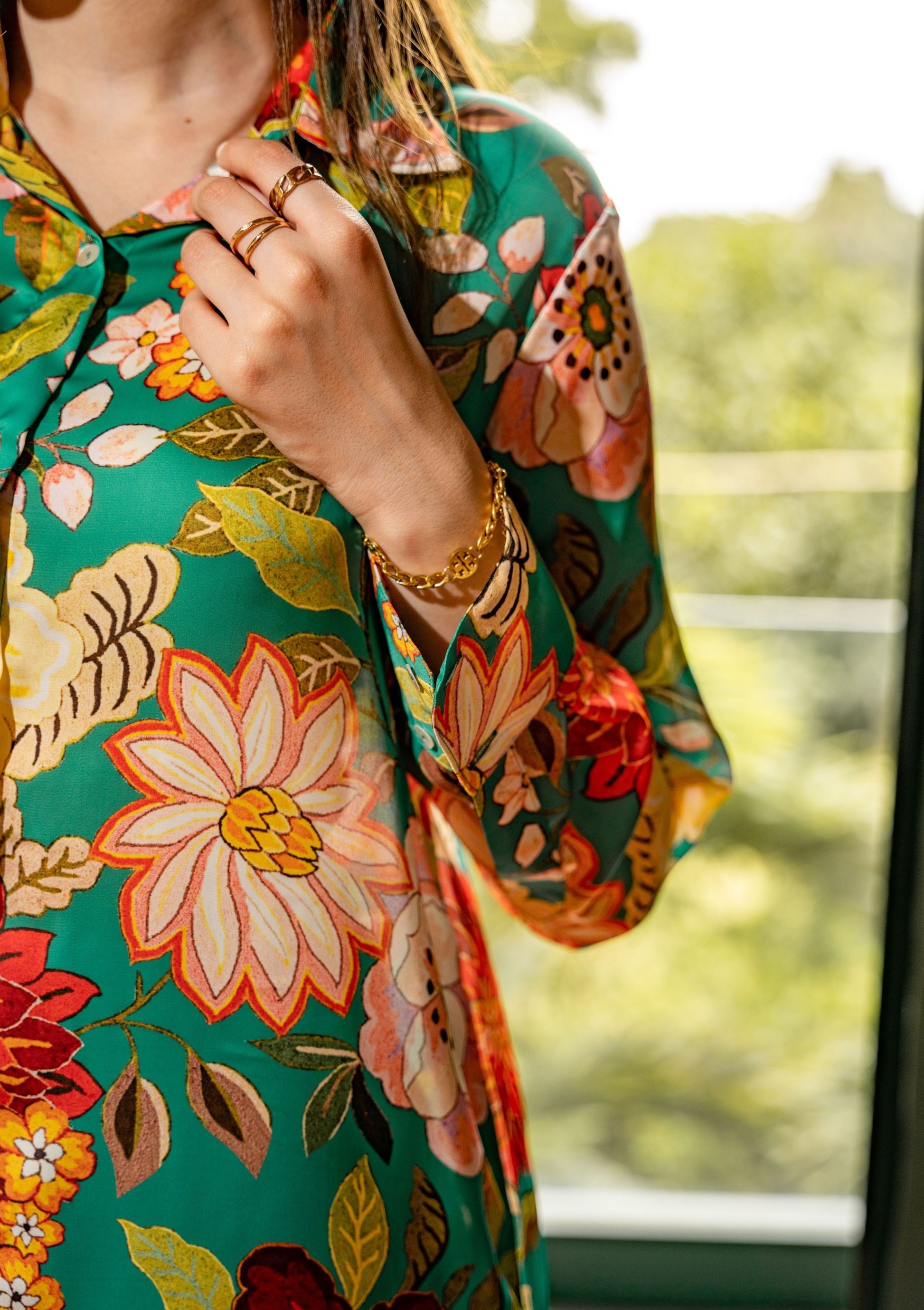 AIzaSyBcstauz-XMPRhEY21AUzeo032pxrXB5Ug - Chroma Floral Satin Co-ord Set