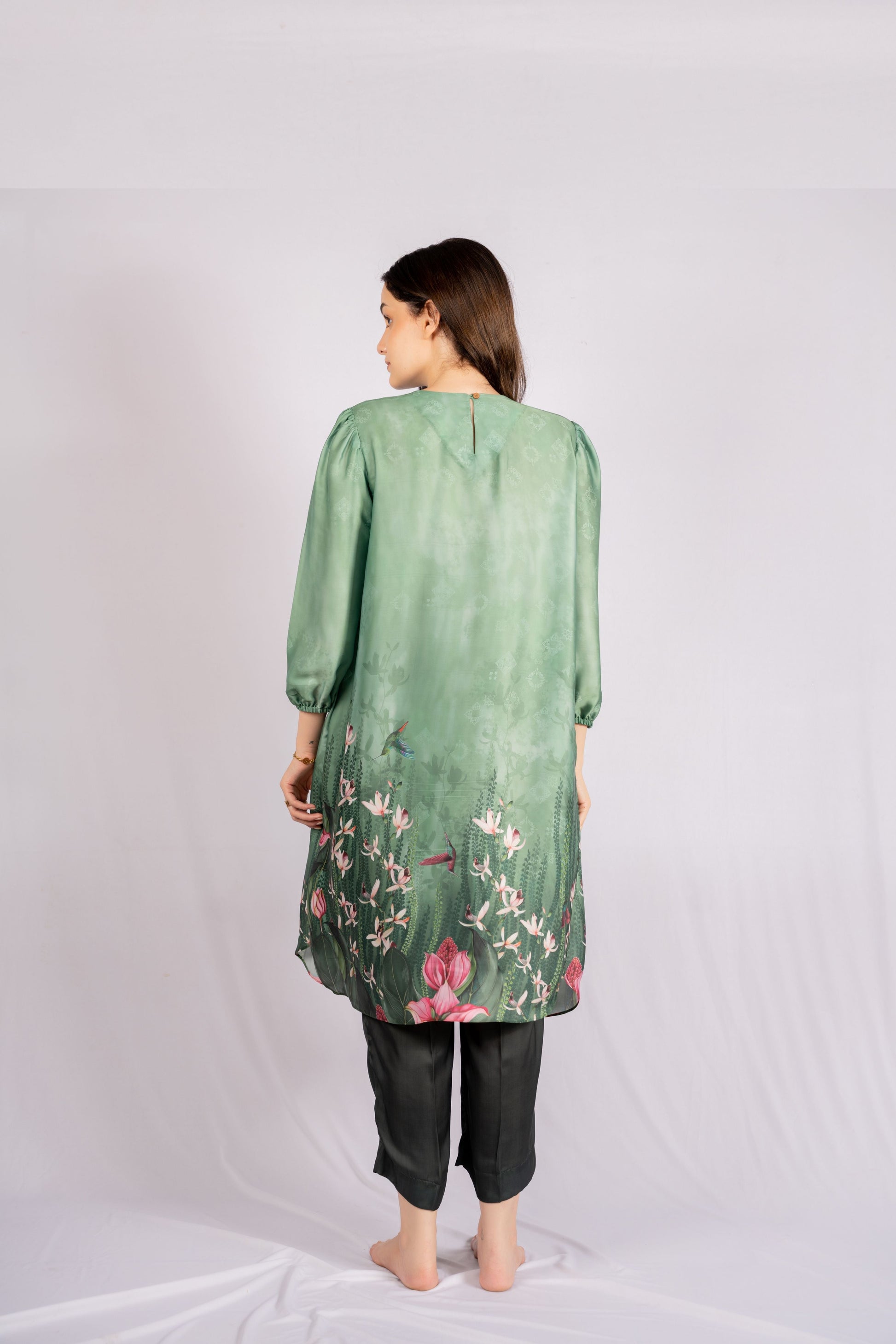 AIzaSyBcstauz-XMPRhEY21AUzeo032pxrXB5Ug - Jade Floral Green Satin Indian Co-ord Set