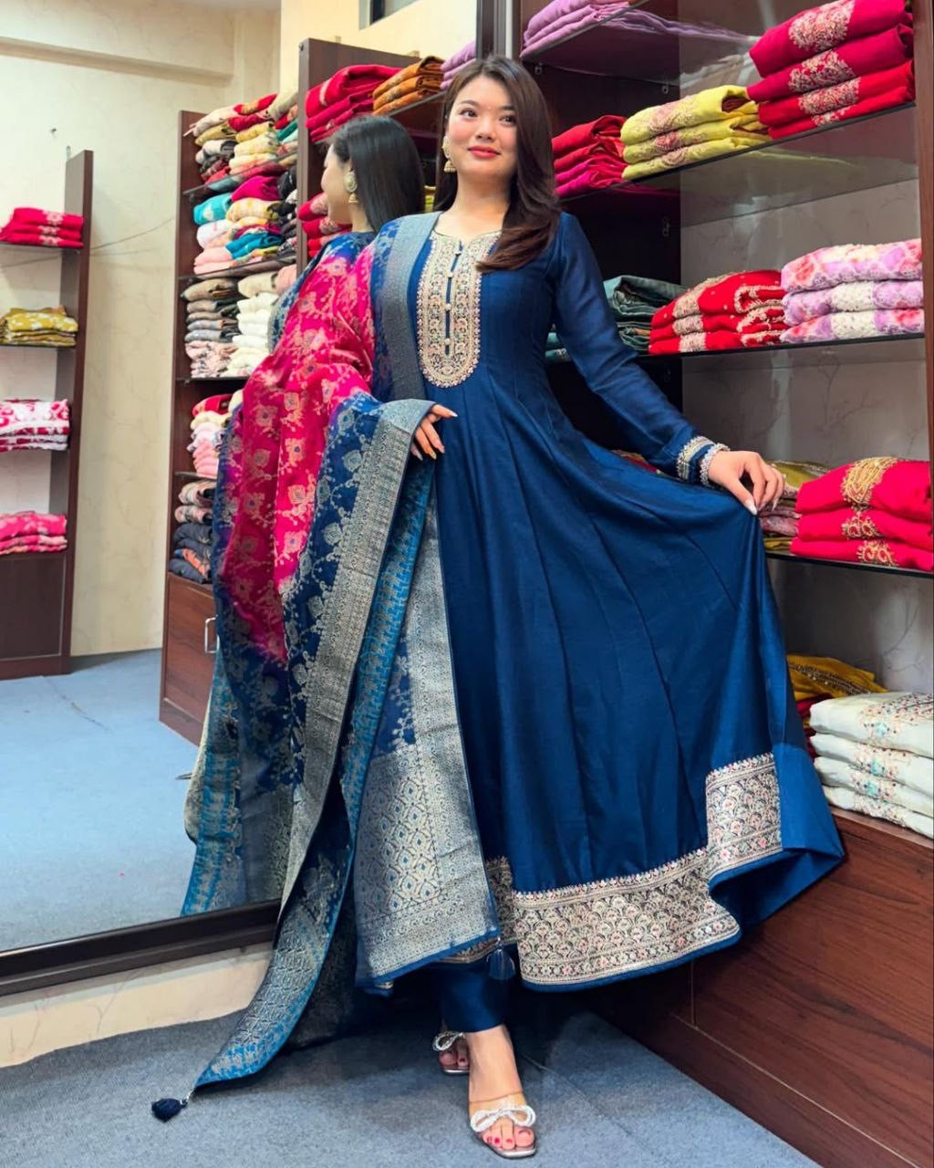 Jashn-E-Bahaaraa Banana Silk Anarkali Flared Kurti Pant Dupatta Set