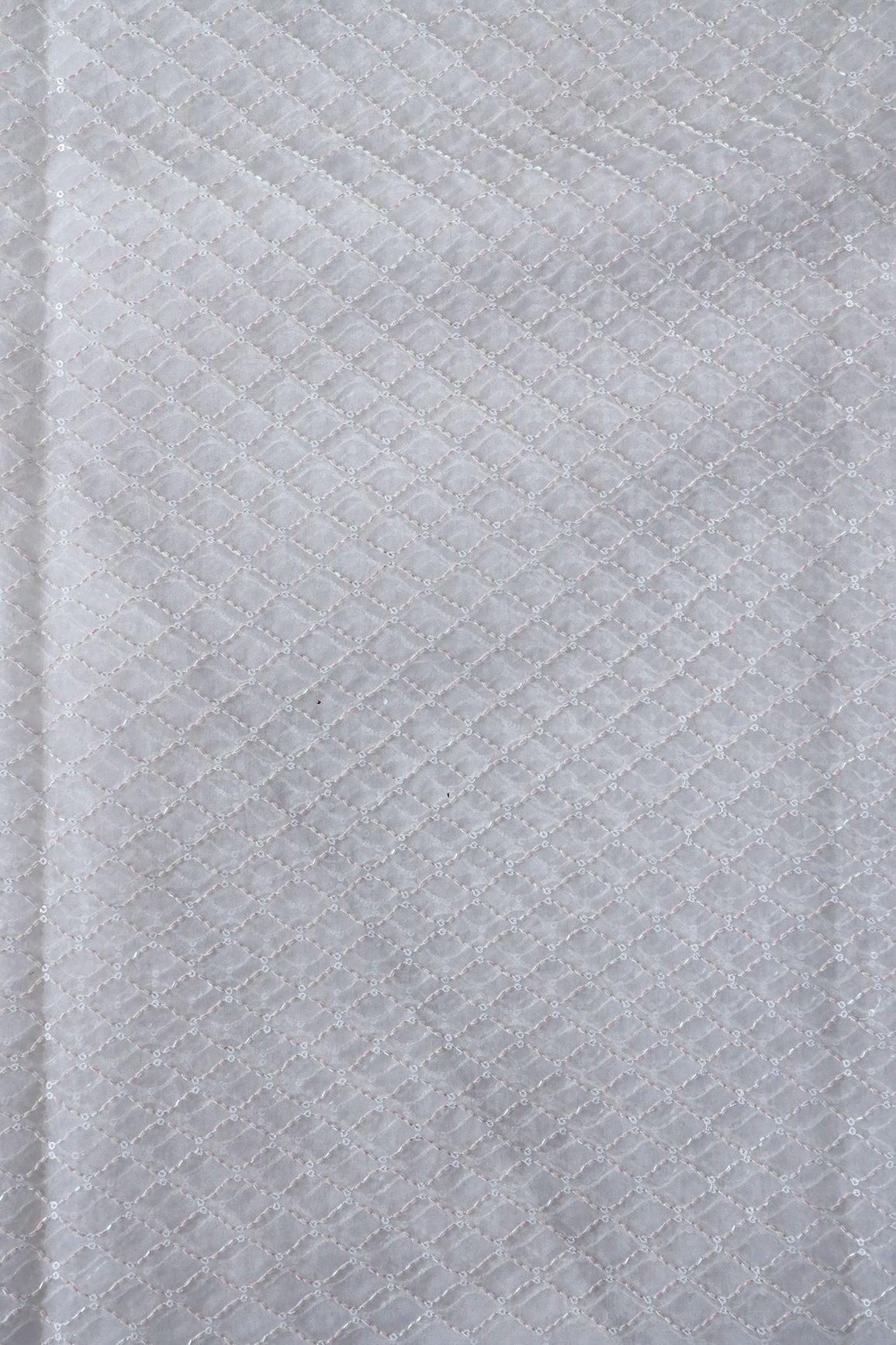 AIzaSyBcstauz-XMPRhEY21AUzeo032pxrXB5Ug - Cut Dana Beads Beautiful Ogee Embroidery On White Dyeable Organza Fabric