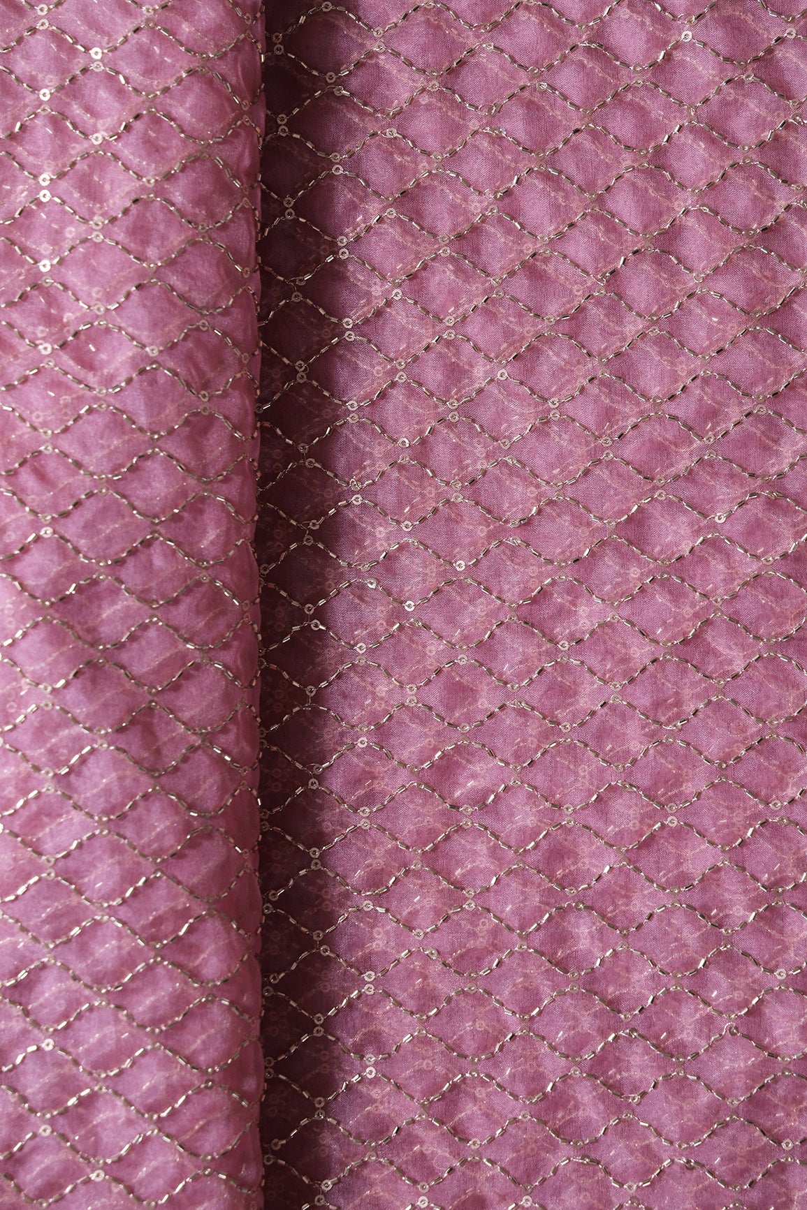 AIzaSyBcstauz-XMPRhEY21AUzeo032pxrXB5Ug - Cut Dana Beads Beautiful Ogee Embroidery On Gajri Pink Organza Fabric