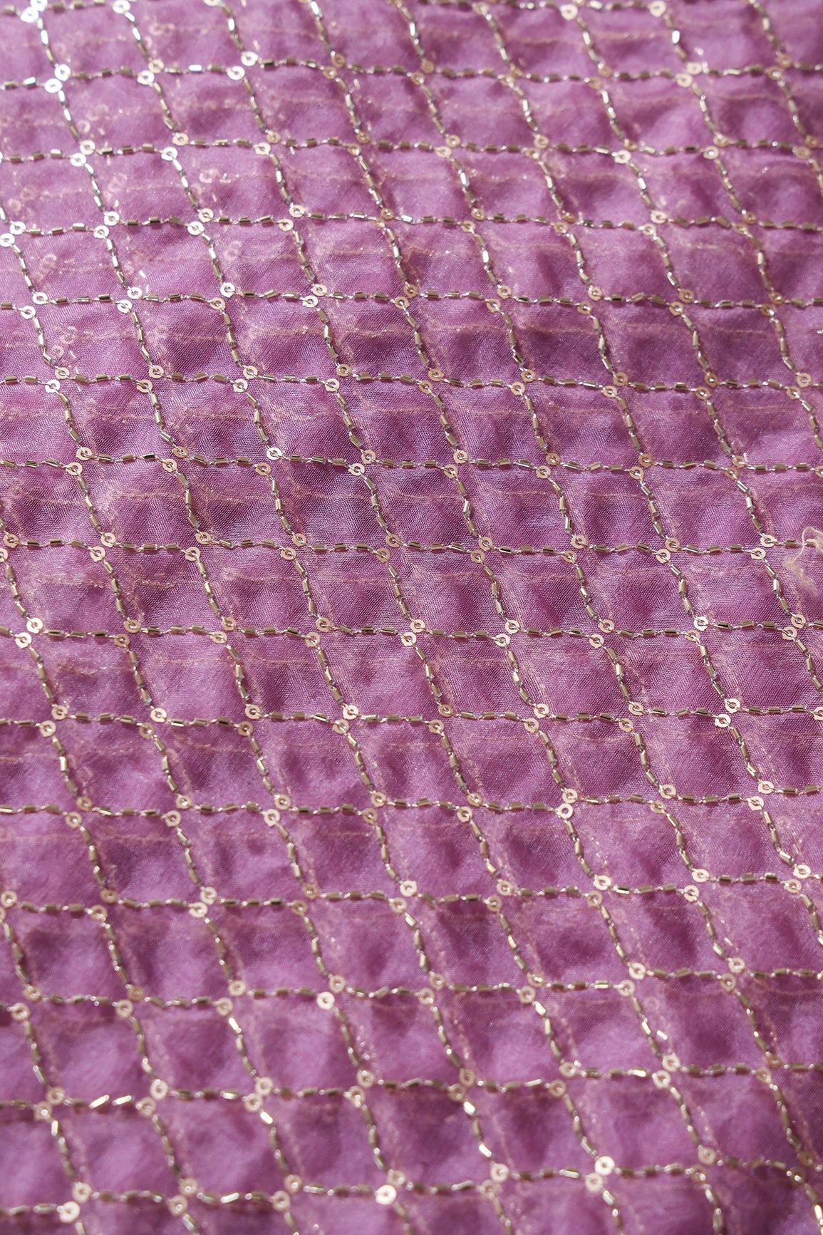 AIzaSyBcstauz-XMPRhEY21AUzeo032pxrXB5Ug - Cut Dana Beads Beautiful Ogee Embroidery On Lavender Organza Fabric