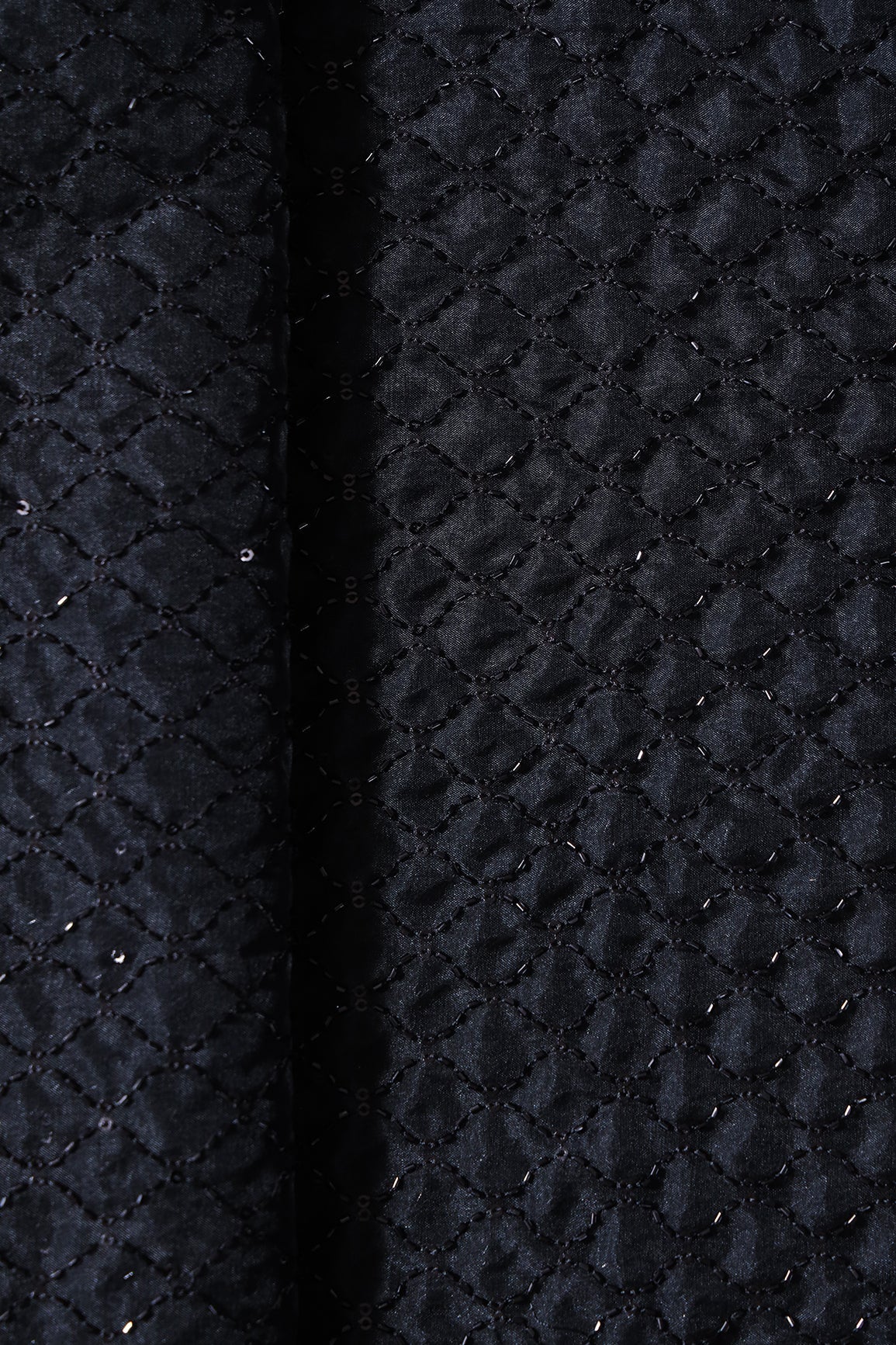 AIzaSyBcstauz-XMPRhEY21AUzeo032pxrXB5Ug - Cut Dana Beads Beautiful Ogee Embroidery On Black Organza Fabric