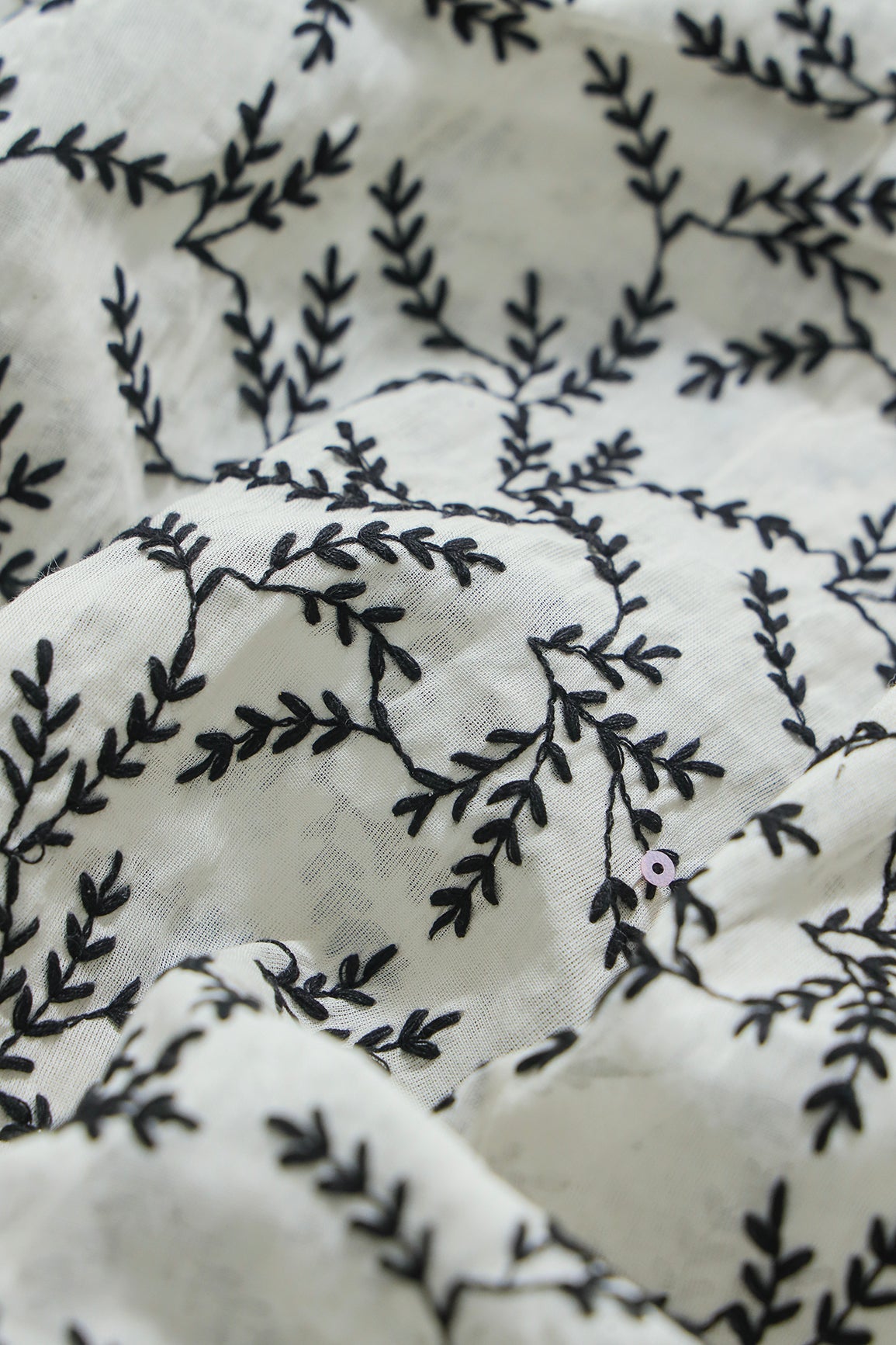 AIzaSyBcstauz-XMPRhEY21AUzeo032pxrXB5Ug - Black Thread beautiful Leafy Embroidery Work On Off White Organic Cotton Fabric