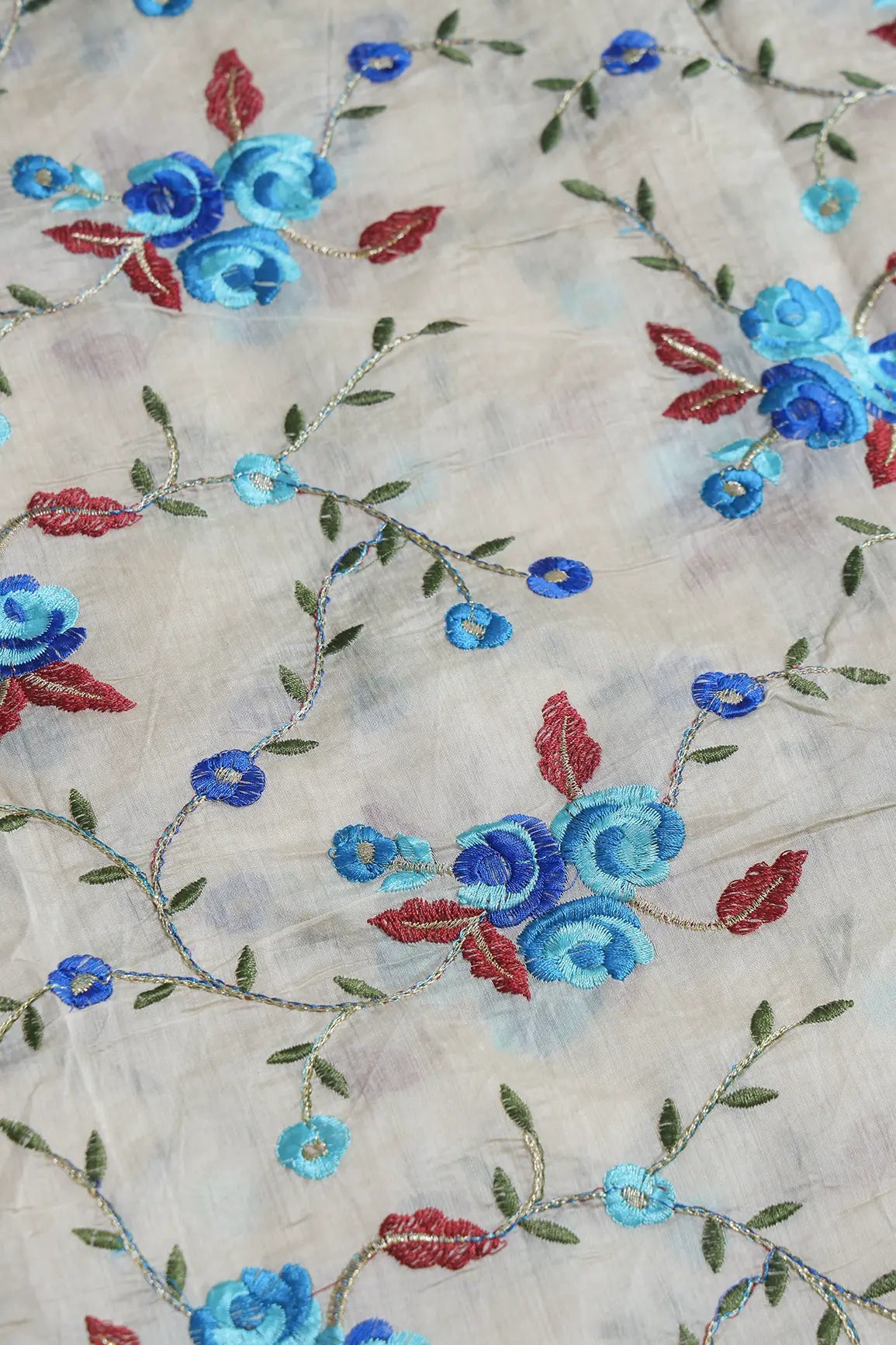 AIzaSyBcstauz-XMPRhEY21AUzeo032pxrXB5Ug - Beautiful Floral Embroidery Work On Cream Chanderi Fabric
