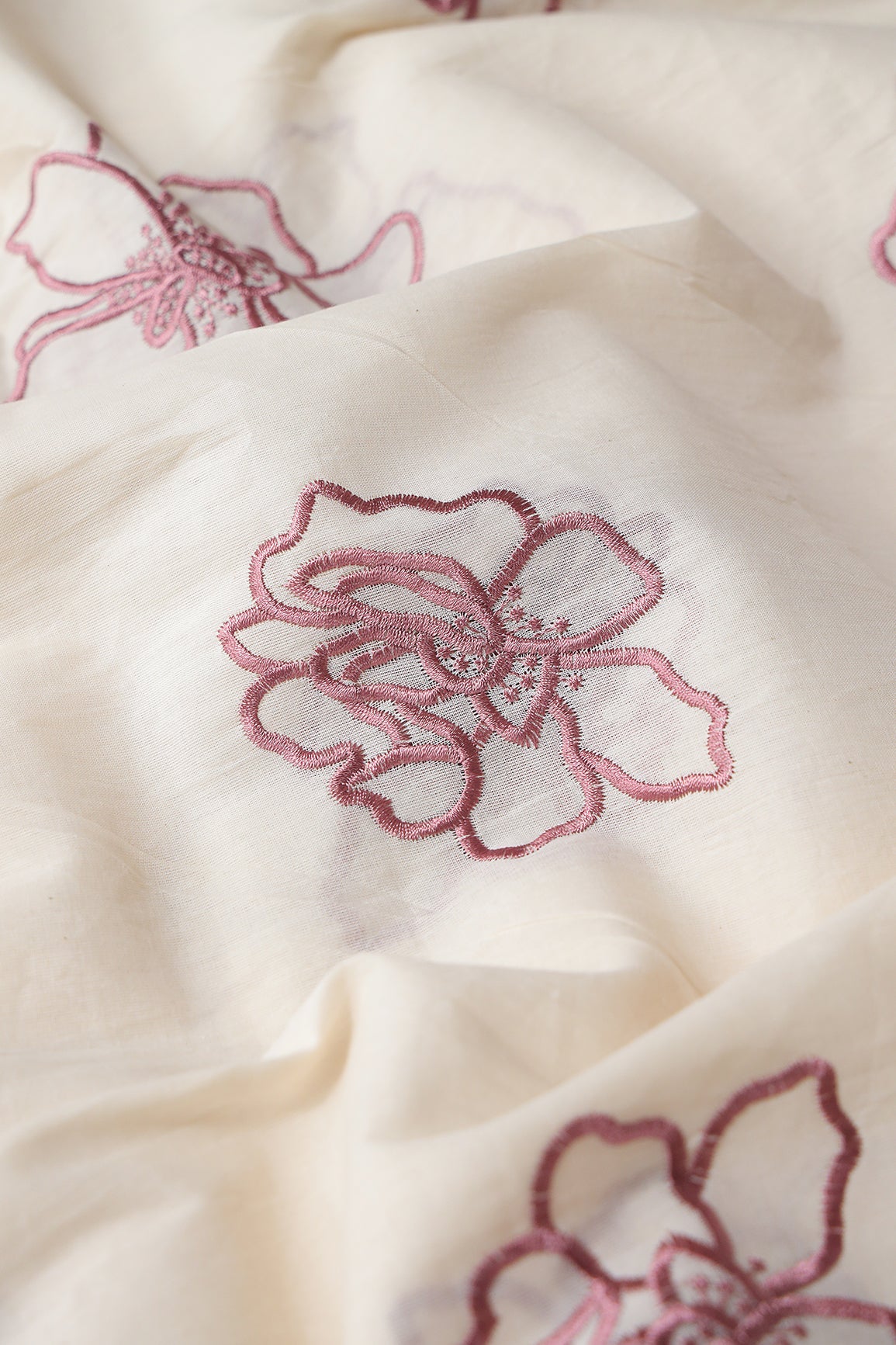 AIzaSyBcstauz-XMPRhEY21AUzeo032pxrXB5Ug - Beautiful Mauve Floral Embroidery On Off White Organic Cotton Fabric