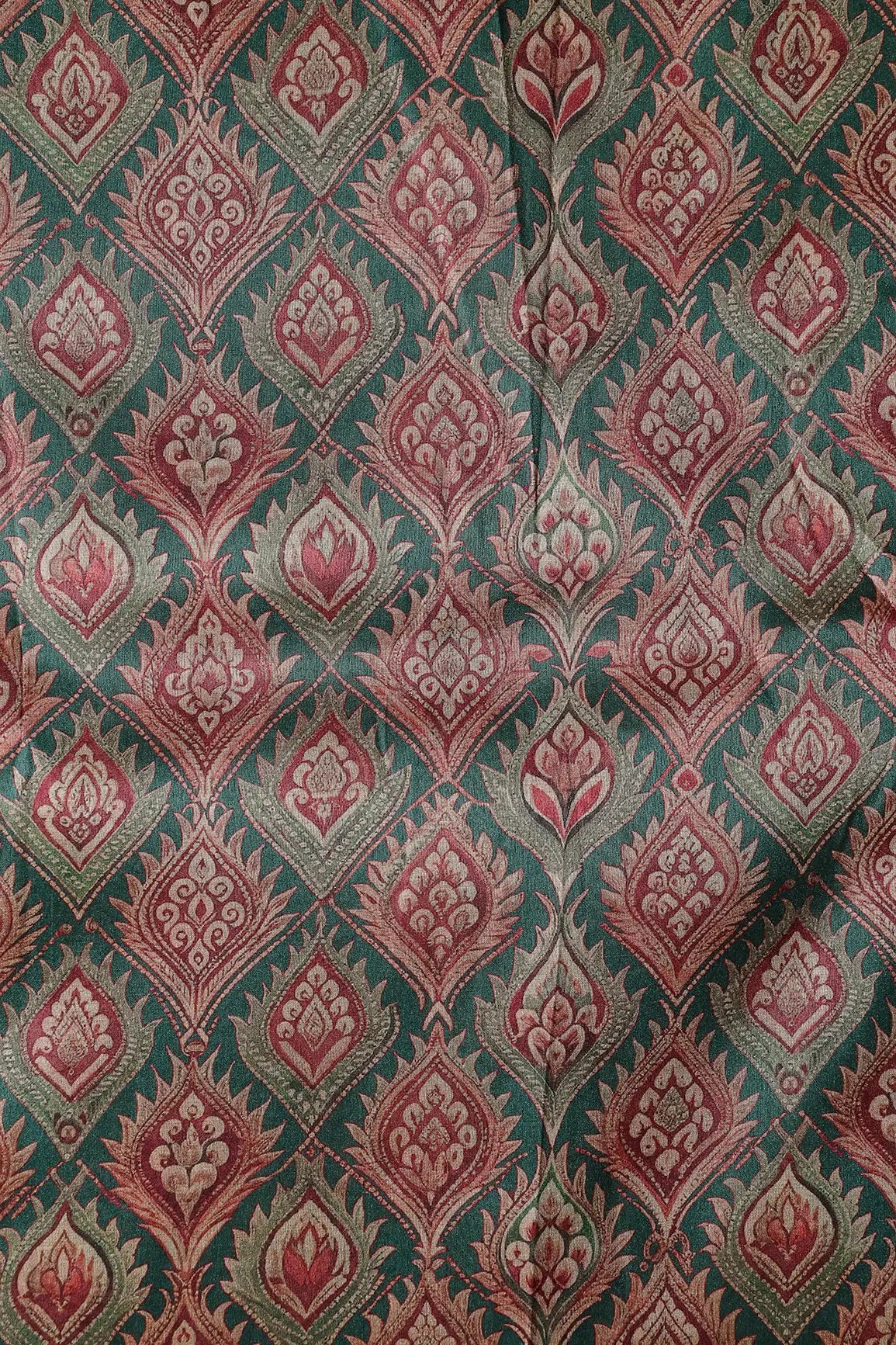 AIzaSyBcstauz-XMPRhEY21AUzeo032pxrXB5Ug - Cream Trellis Pattern Digital Print On Green Mulberry Silk Fabric