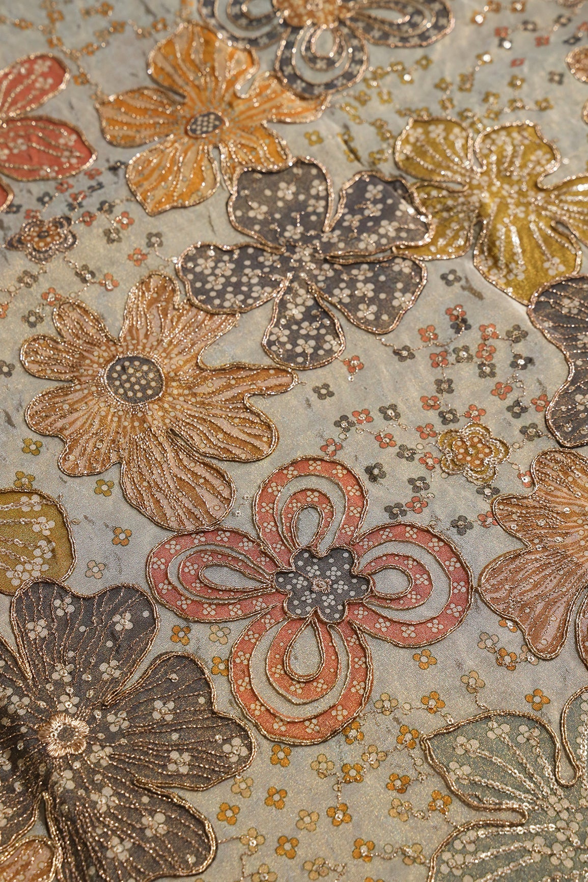 AIzaSyBcstauz-XMPRhEY21AUzeo032pxrXB5Ug - Floral Position Print On Sequins With Zari Embroidery On Pastel Grey Viscose Zari Tissue Fabric