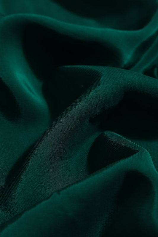 AIzaSyBcstauz-XMPRhEY21AUzeo032pxrXB5Ug - Bottle Green Dyed Pure Crepe Fabric