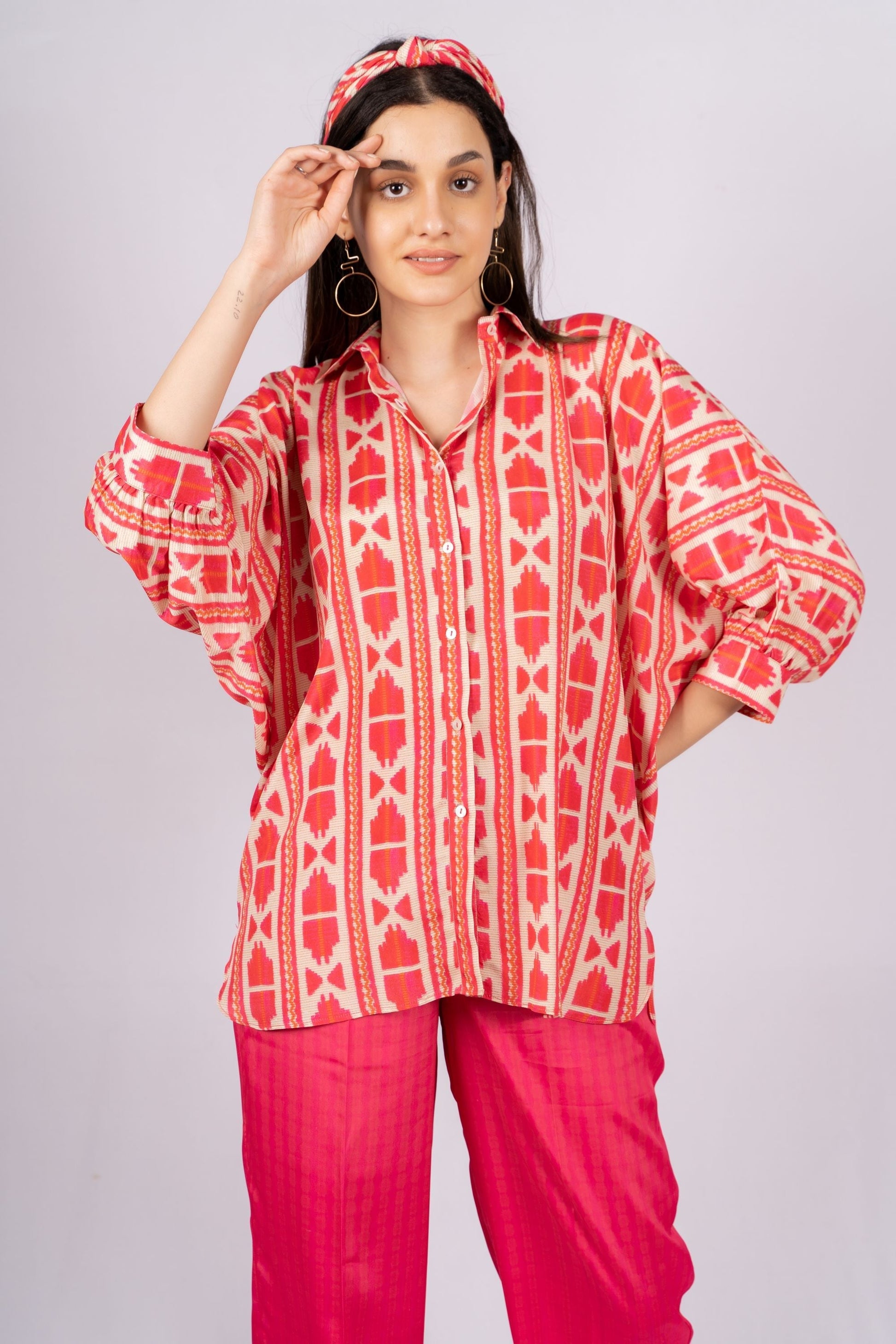 AIzaSyBcstauz-XMPRhEY21AUzeo032pxrXB5Ug - Elira Beige And Pink Crepe Indian Co-ord Set