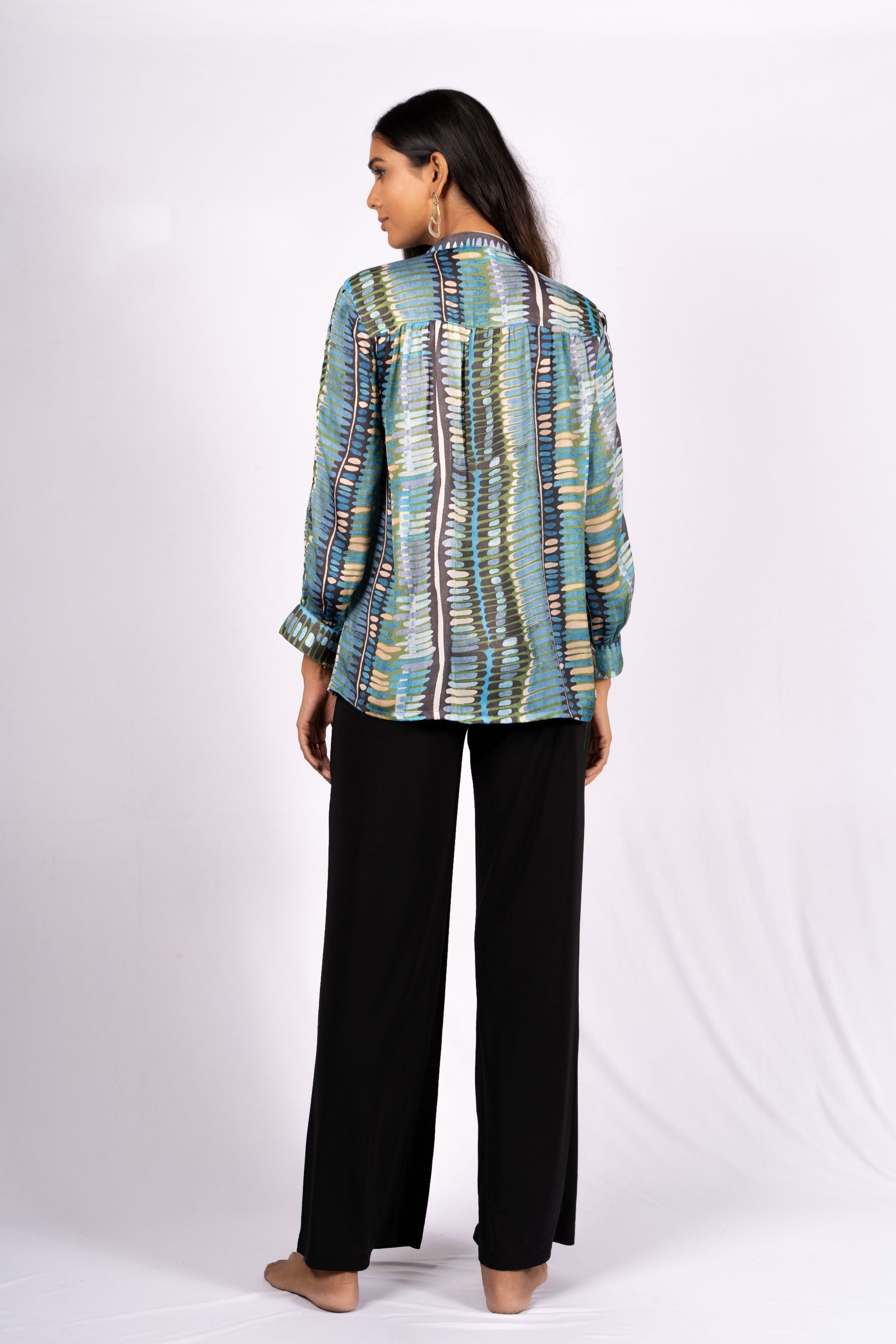 AIzaSyBcstauz-XMPRhEY21AUzeo032pxrXB5Ug - Iris Blue Satin Top