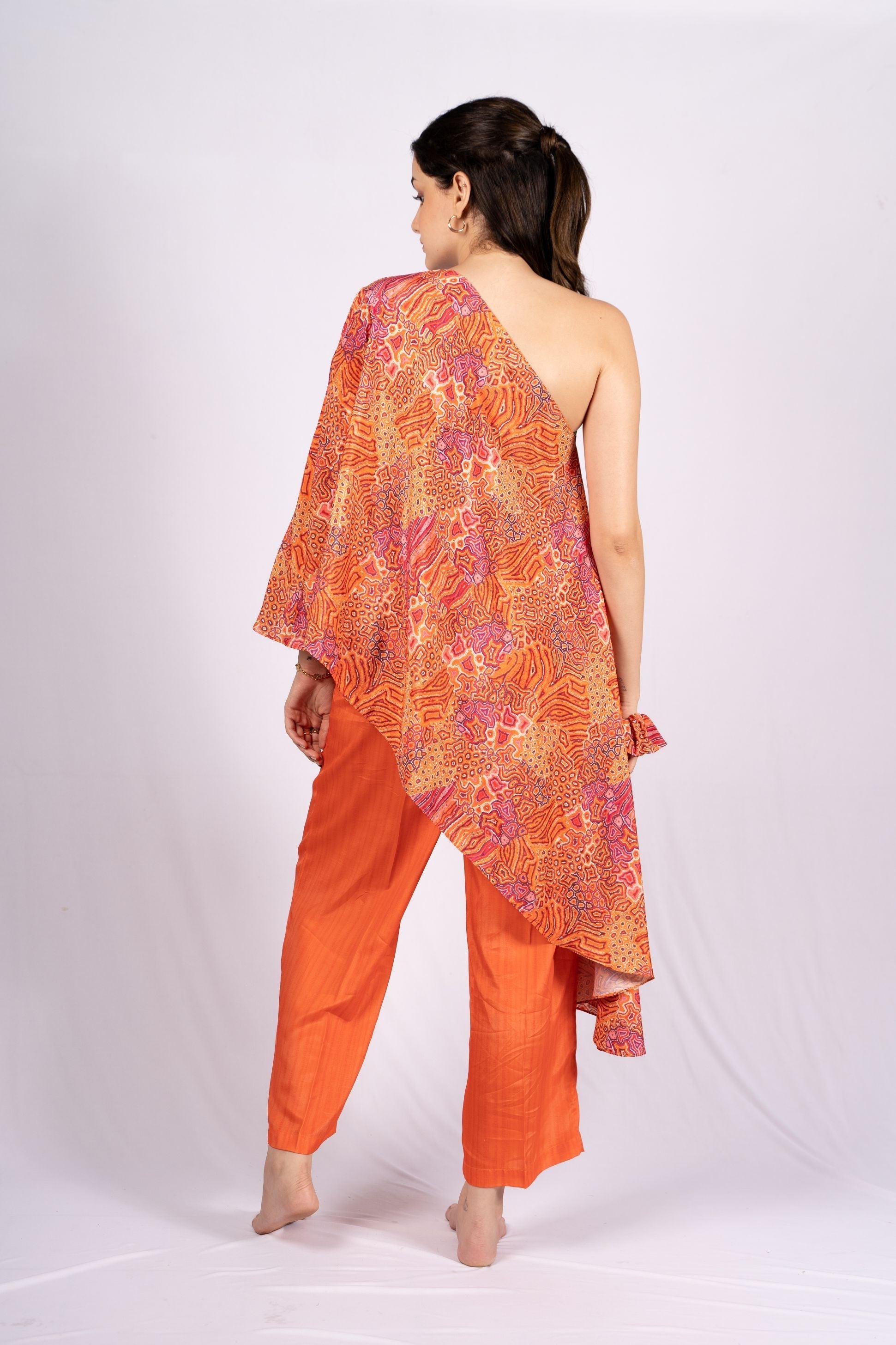 AIzaSyBcstauz-XMPRhEY21AUzeo032pxrXB5Ug - Elysian Abstract Crepe Co-ord Set