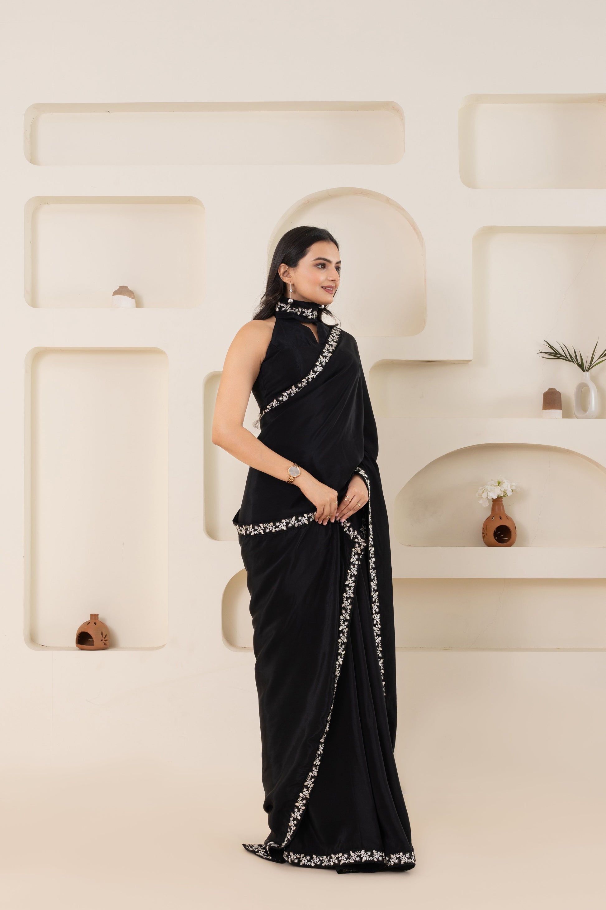AIzaSyBcstauz-XMPRhEY21AUzeo032pxrXB5Ug - Black Pure Viscose Crepe Saree Set With Border (Saree With Blouse Piece)