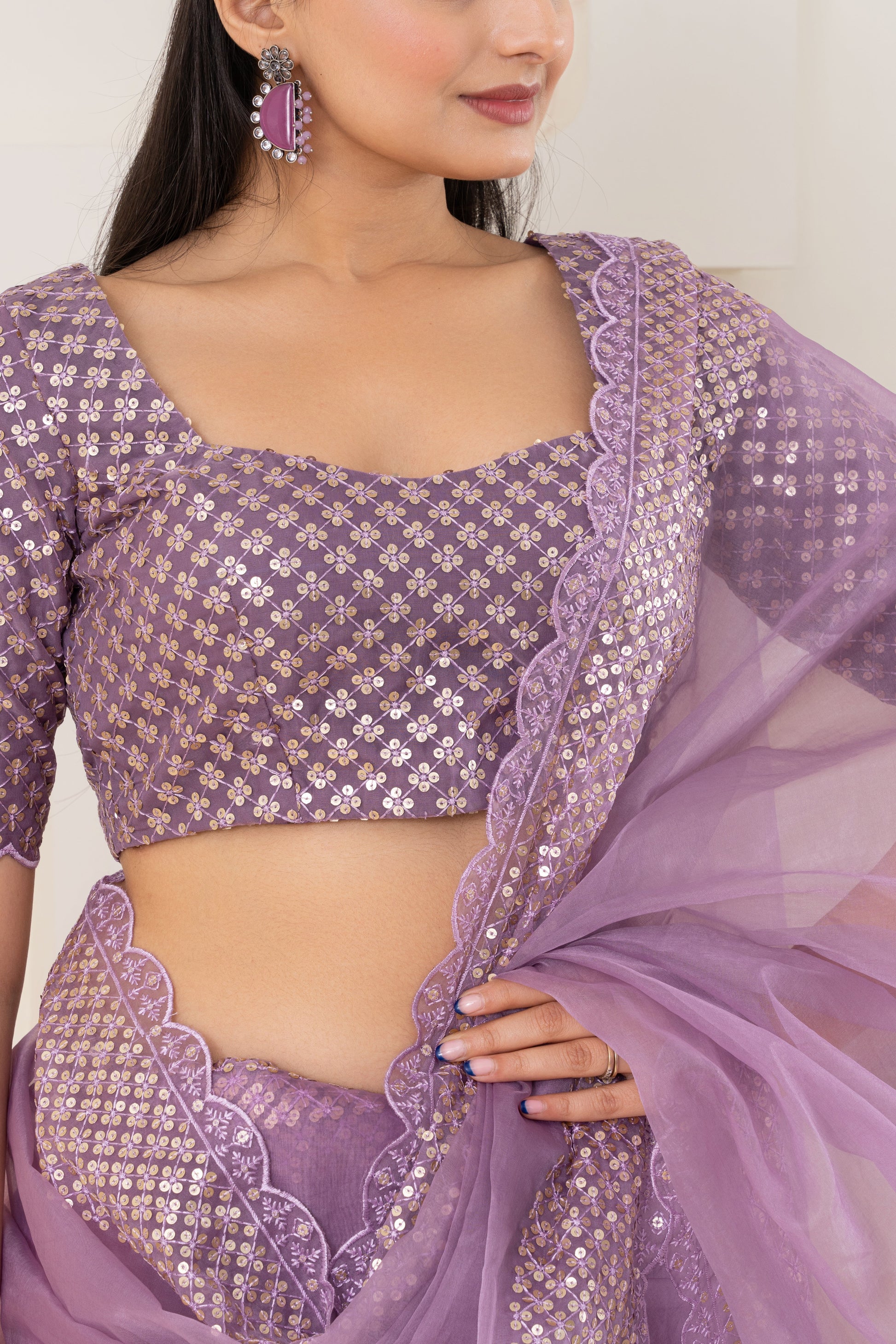 AIzaSyBcstauz-XMPRhEY21AUzeo032pxrXB5Ug - Lavender Embroidery Saree Set (Saree With Blouse Piece)