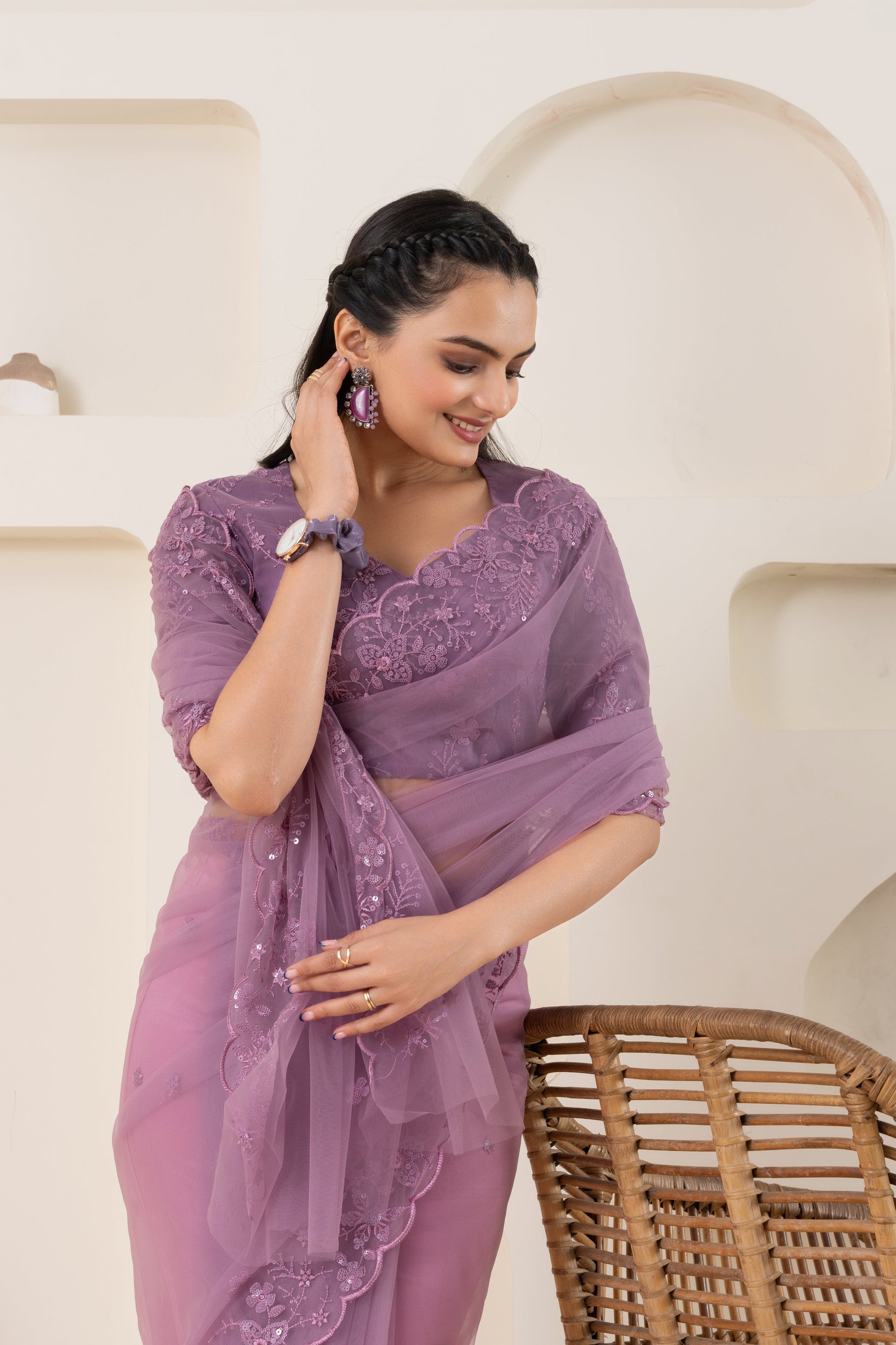 AIzaSyBcstauz-XMPRhEY21AUzeo032pxrXB5Ug - Lavender Embroidery Saree Set (Saree With Blouse Piece)
