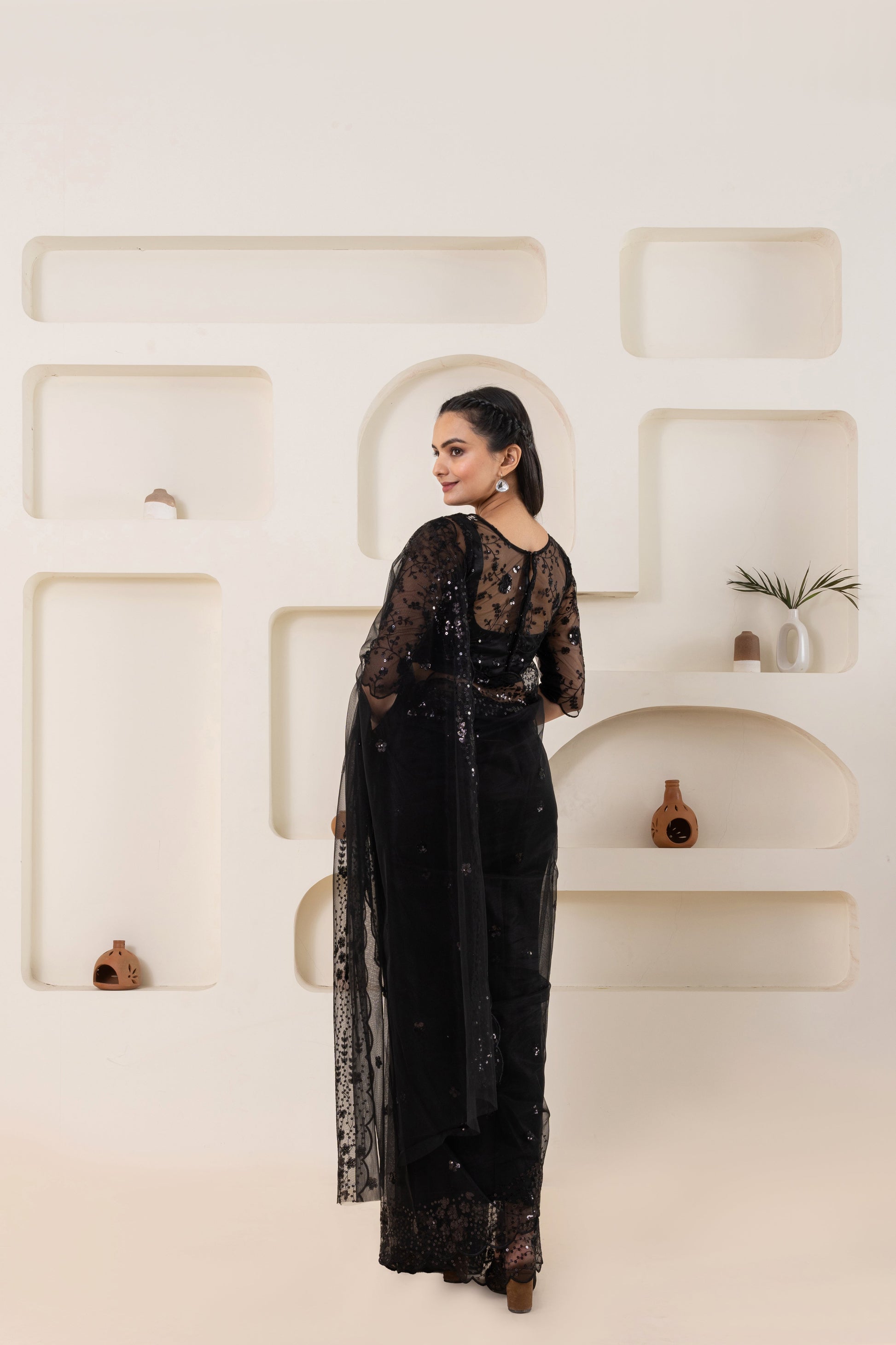 AIzaSyBcstauz-XMPRhEY21AUzeo032pxrXB5Ug - Black Embroidery Saree Set (Saree With Blouse Piece)