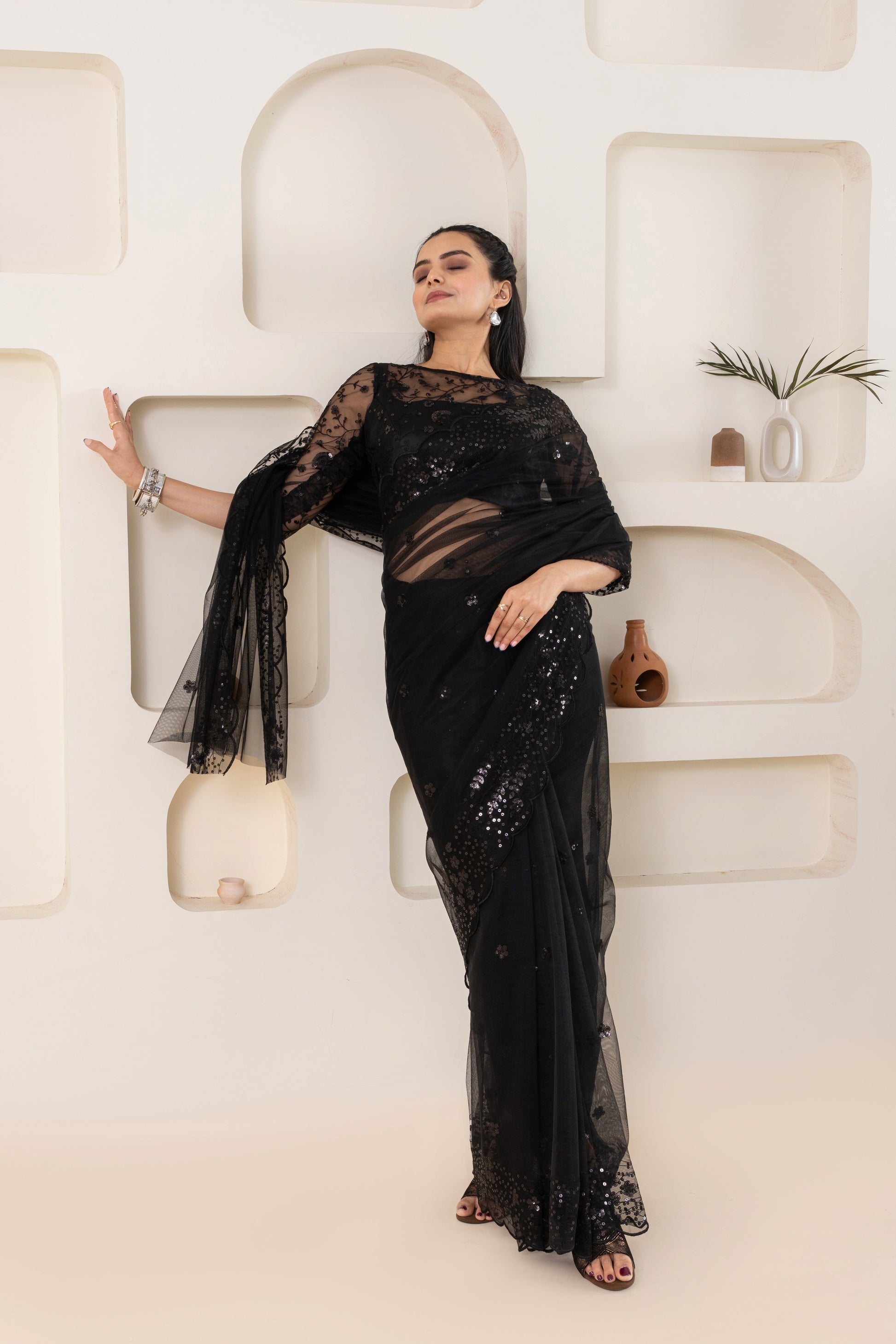 AIzaSyBcstauz-XMPRhEY21AUzeo032pxrXB5Ug - Black Embroidery Saree Set (Saree With Blouse Piece)