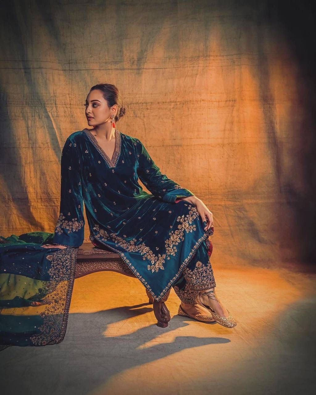 Sonakshi Royale Velvet Palazzo Set