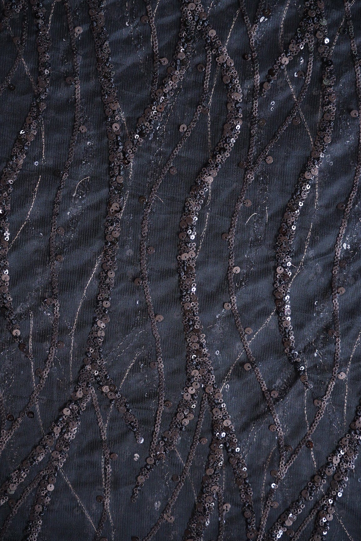 AIzaSyBcstauz-XMPRhEY21AUzeo032pxrXB5Ug - Beautiful Sequins With Black Thread Wavy Embroidery Work On Black Soft Net Fabric