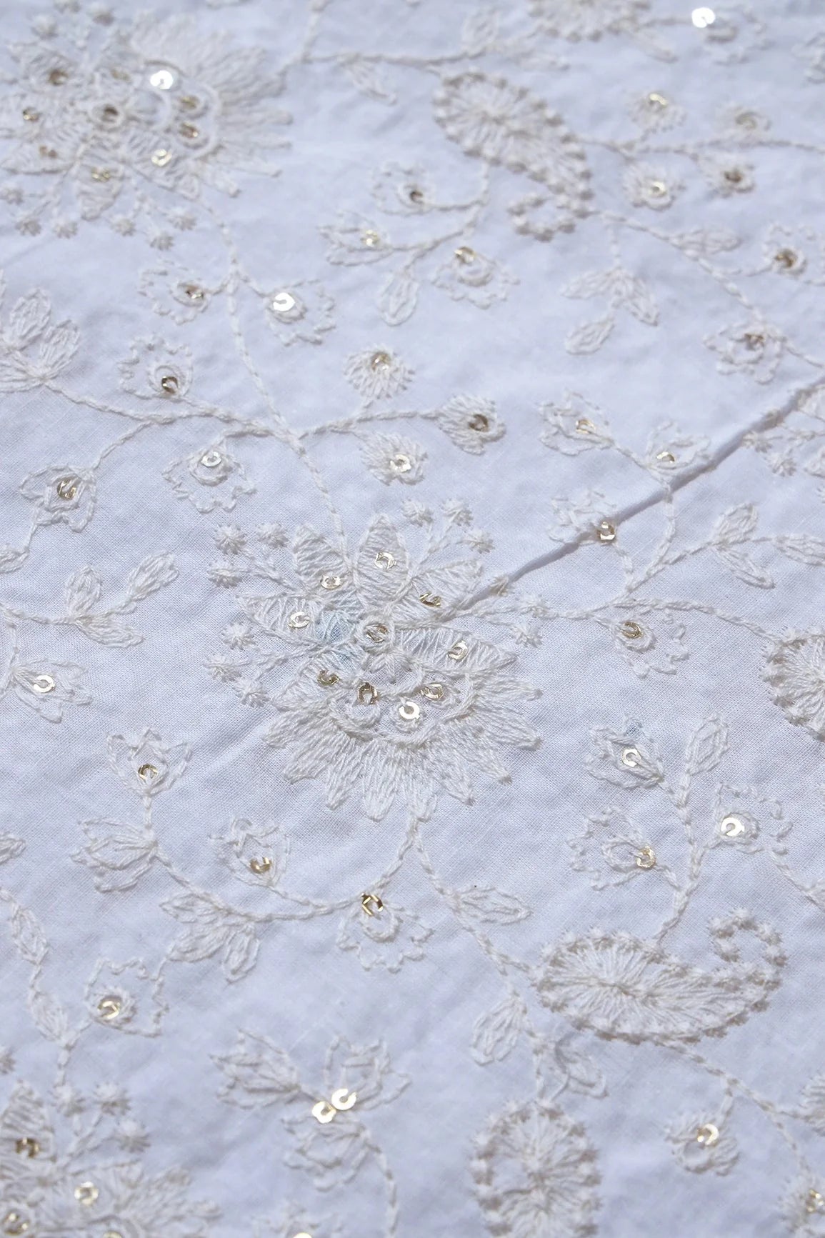 AIzaSyBcstauz-XMPRhEY21AUzeo032pxrXB5Ug - Beautiful White Thread With Gold Sequins Lucknowi Floral Embroidery Work On White Soft Cotton Fabric