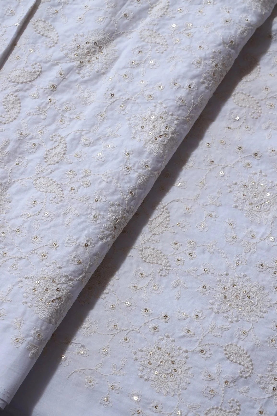 AIzaSyBcstauz-XMPRhEY21AUzeo032pxrXB5Ug - Beautiful White Thread With Gold Sequins Lucknowi Floral Embroidery Work On White Soft Cotton Fabric
