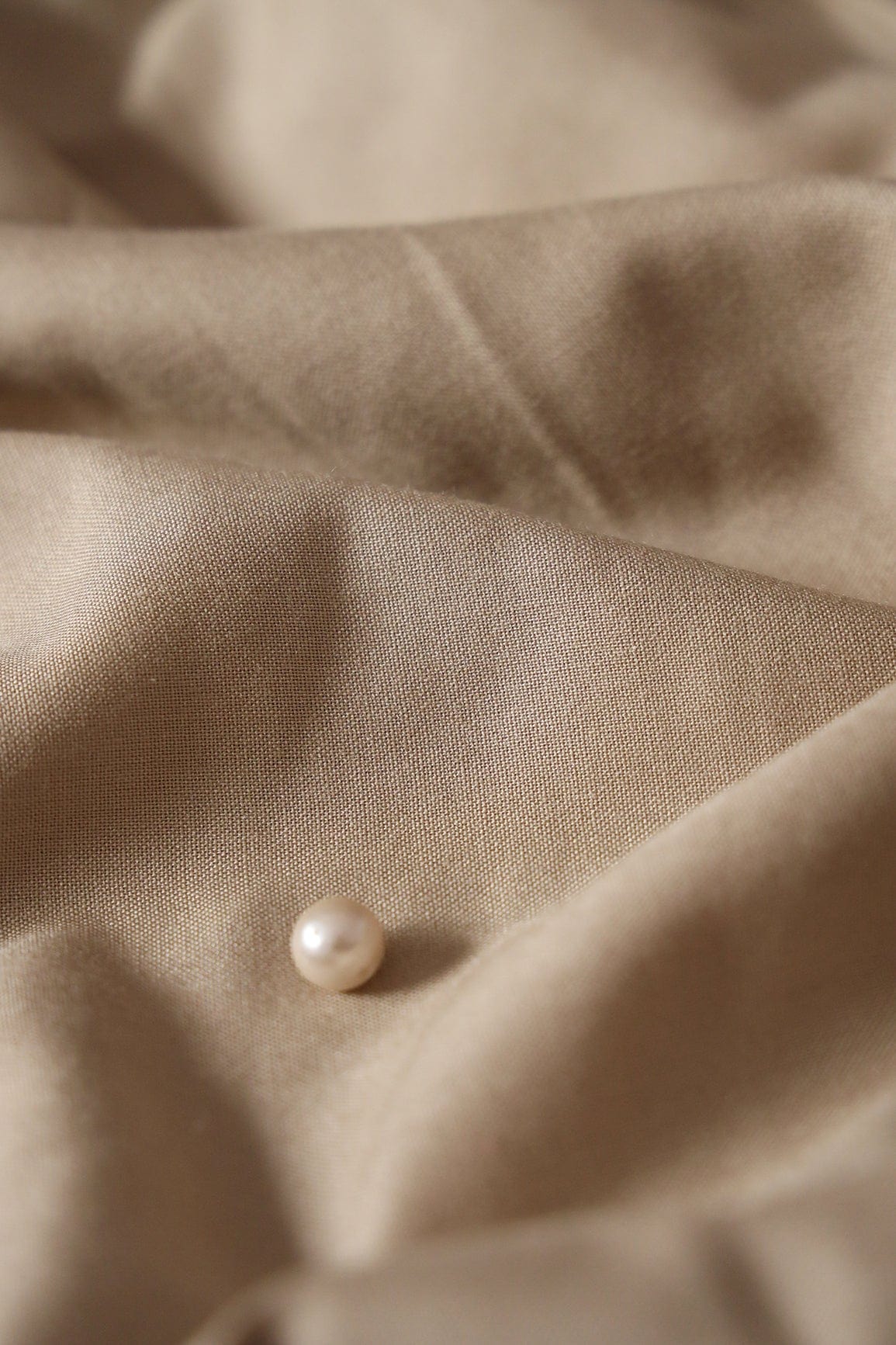 AIzaSyBcstauz-XMPRhEY21AUzeo032pxrXB5Ug - Beige Dyed Rayon Fabric