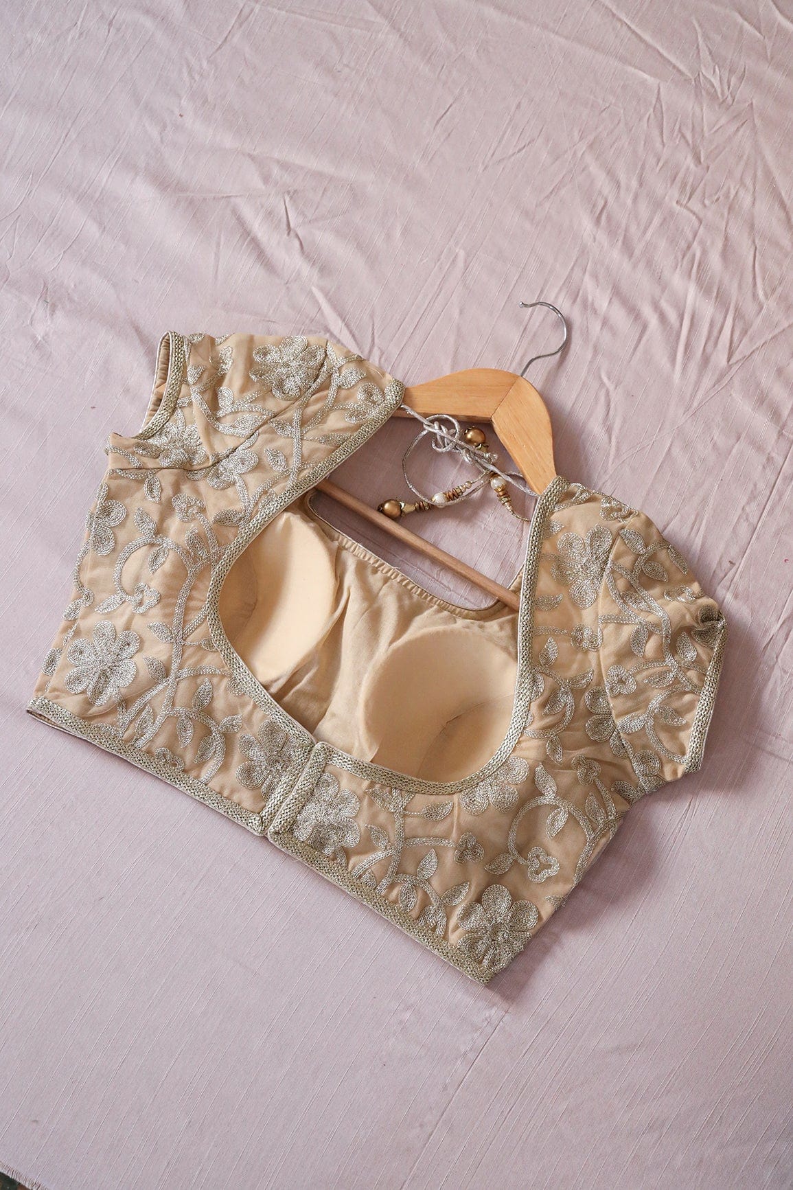 AIzaSyBcstauz-XMPRhEY21AUzeo032pxrXB5Ug - Beige Zari Embroidery Net Stitched Blouse