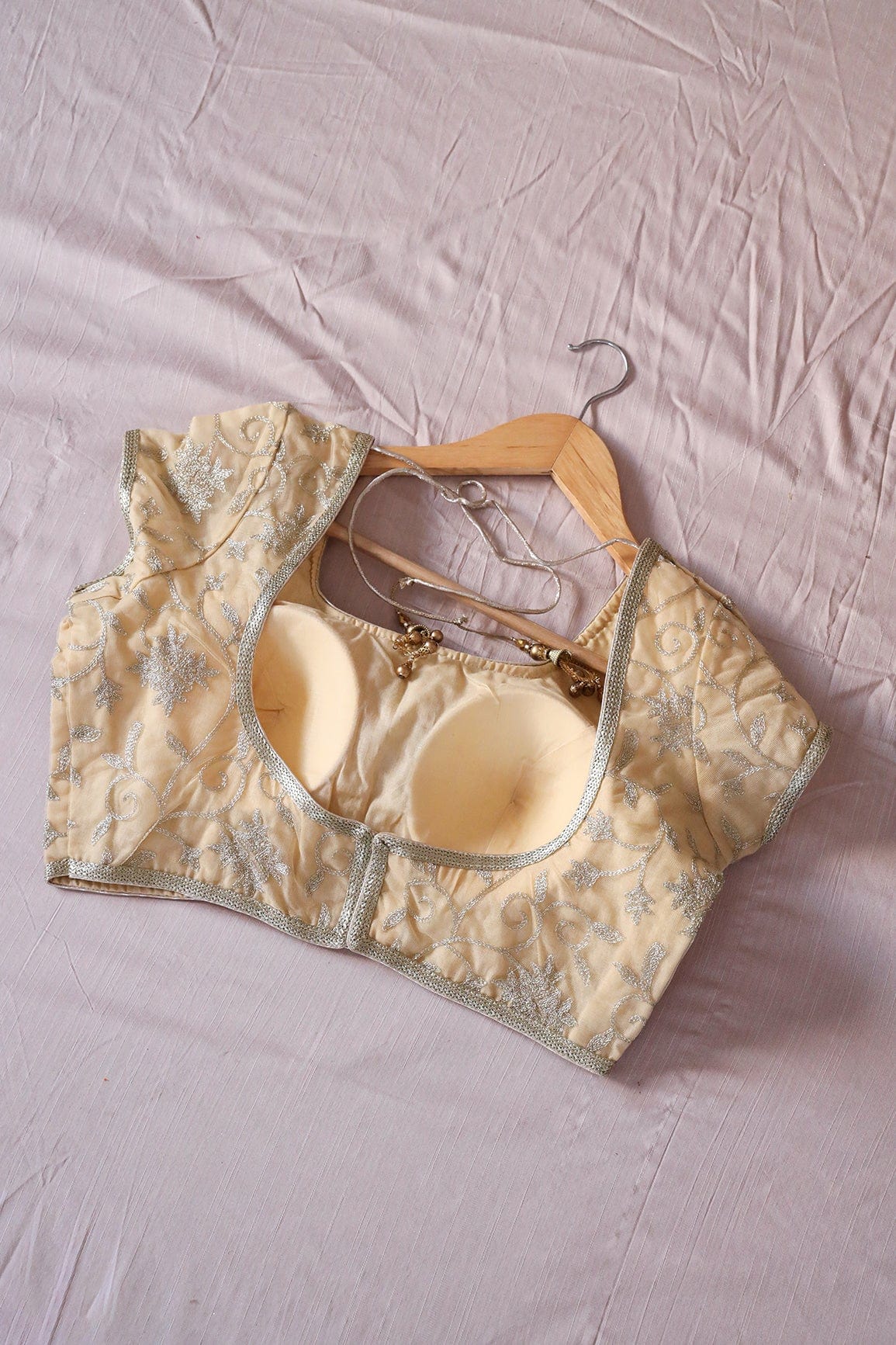 AIzaSyBcstauz-XMPRhEY21AUzeo032pxrXB5Ug - Beige Zari Embroidery Net Stitched Blouse