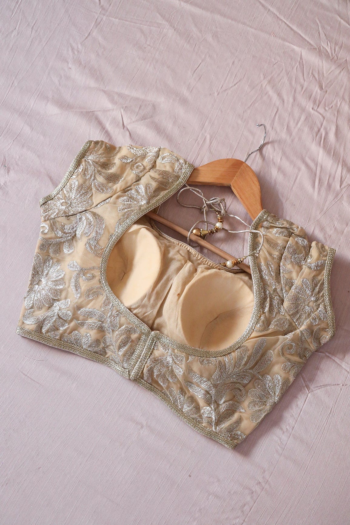 AIzaSyBcstauz-XMPRhEY21AUzeo032pxrXB5Ug - Beige Zari Embroidery Net Stitched Blouse