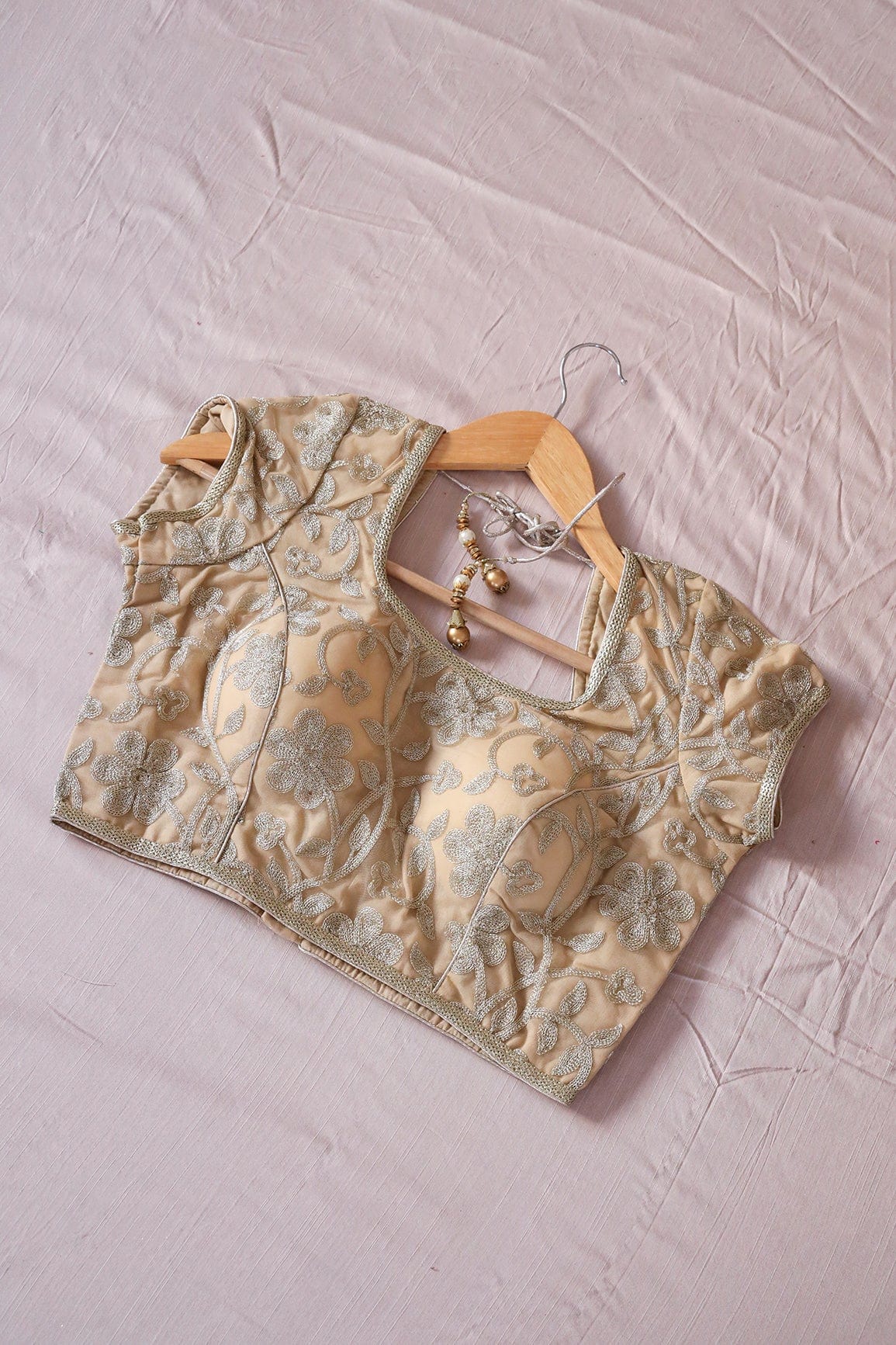 AIzaSyBcstauz-XMPRhEY21AUzeo032pxrXB5Ug - Beige Zari Embroidery Net Stitched Blouse