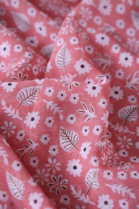 AIzaSyBcstauz-XMPRhEY21AUzeo032pxrXB5Ug - Big Width "56" White Small Floral Digital Print On Gajri Pink Georgette Fabric