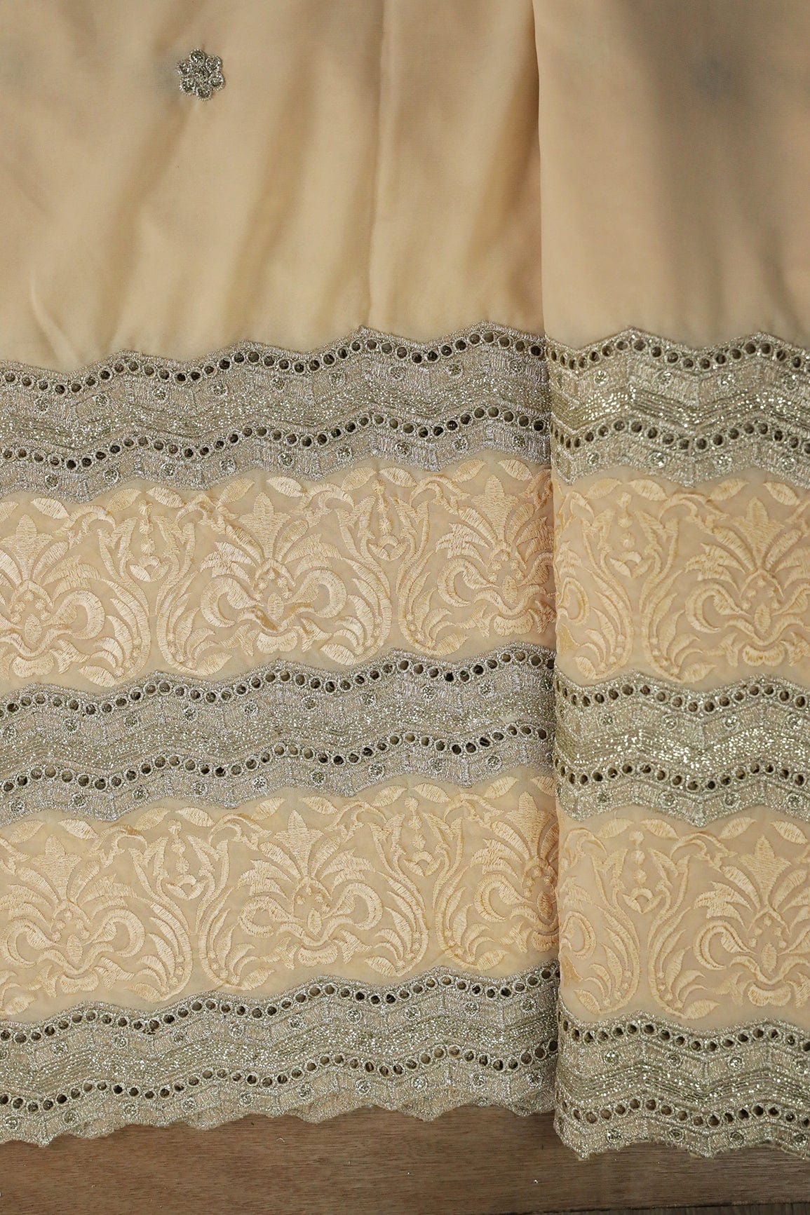 AIzaSyBcstauz-XMPRhEY21AUzeo032pxrXB5Ug - Big Width''56'' Cream Thread With Zari Ethnic Embroidery Work On Cream Georgette Fabric With Border