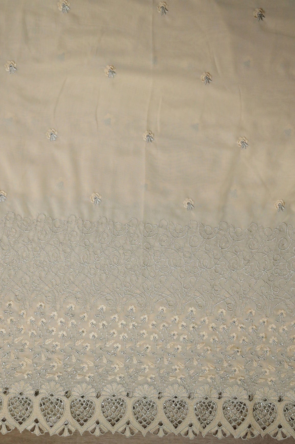 AIzaSyBcstauz-XMPRhEY21AUzeo032pxrXB5Ug - Big Width''56'' Cream Thread With Zari Floral Embroidery Work On Cream Georgette Fabric With Border