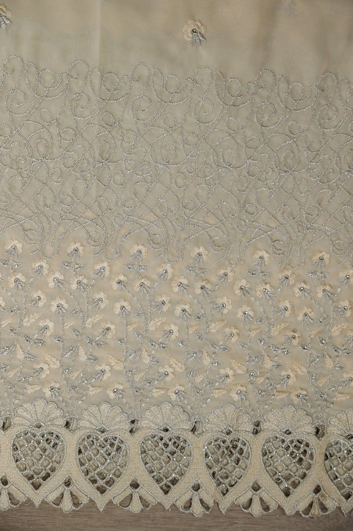 AIzaSyBcstauz-XMPRhEY21AUzeo032pxrXB5Ug - Big Width''56'' Cream Thread With Zari Floral Embroidery Work On Cream Georgette Fabric With Border