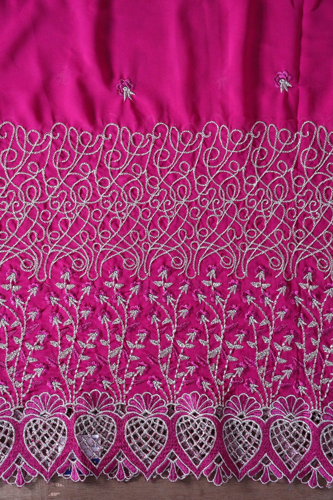 AIzaSyBcstauz-XMPRhEY21AUzeo032pxrXB5Ug - Big Width''56'' Fuchsia Thread With Zari Floral Embroidery Work On Fuchsia Georgette Fabric With Border