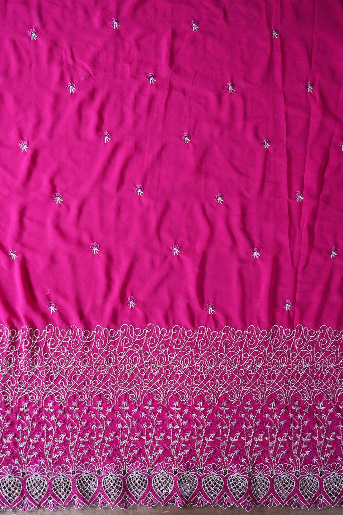 AIzaSyBcstauz-XMPRhEY21AUzeo032pxrXB5Ug - Big Width''56'' Fuchsia Thread With Zari Floral Embroidery Work On Fuchsia Georgette Fabric With Border