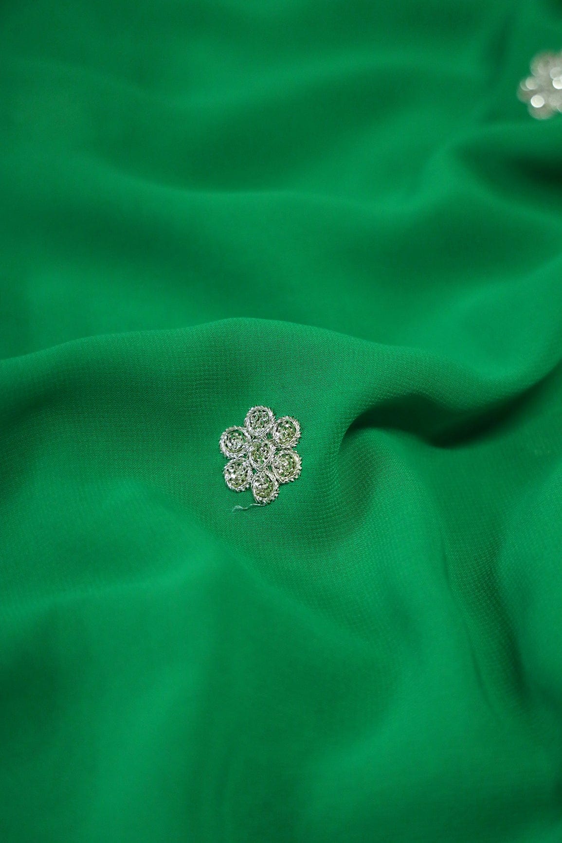 AIzaSyBcstauz-XMPRhEY21AUzeo032pxrXB5Ug - Big Width''56'' Green Thread With Zari Ethnic Embroidery Work On Green Georgette Fabric With Border